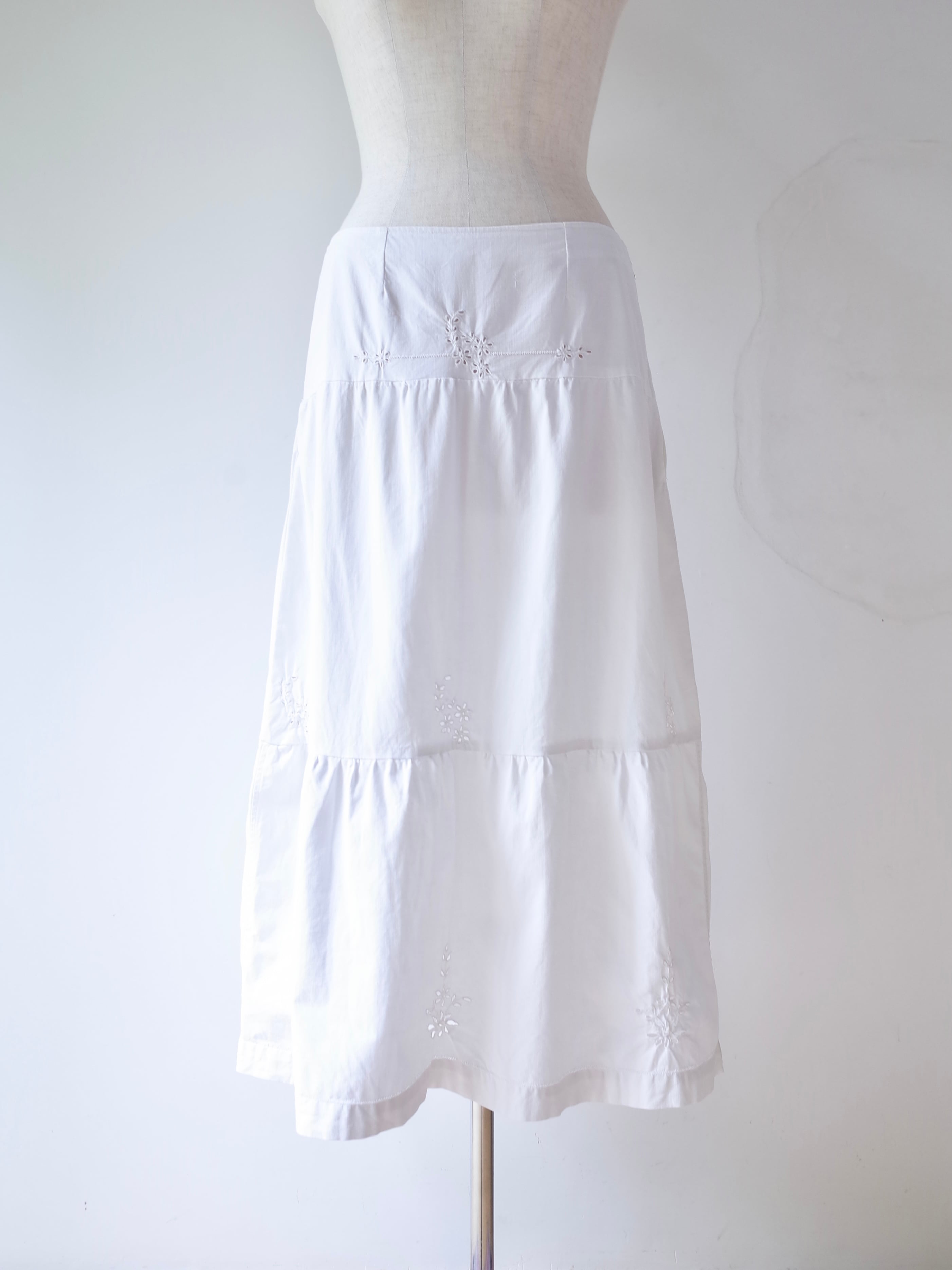 70s Euro Cutwork Embroidery Tiered Skirt