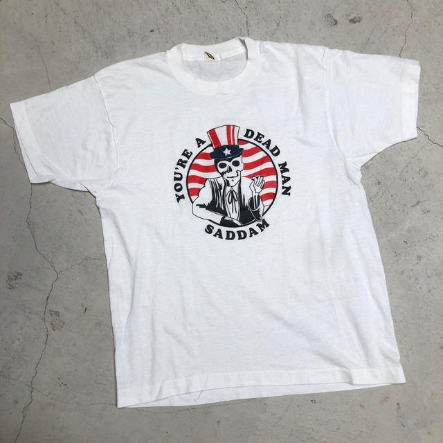 1980'S T-SHIRT ”YOU'RE A DEAD MAN SADDAM"