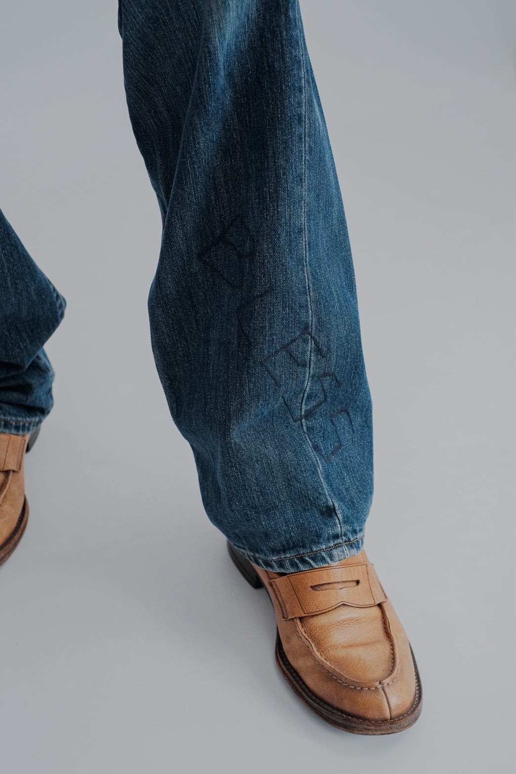 BLESS】EMBROIDERY JEANS | puzzle