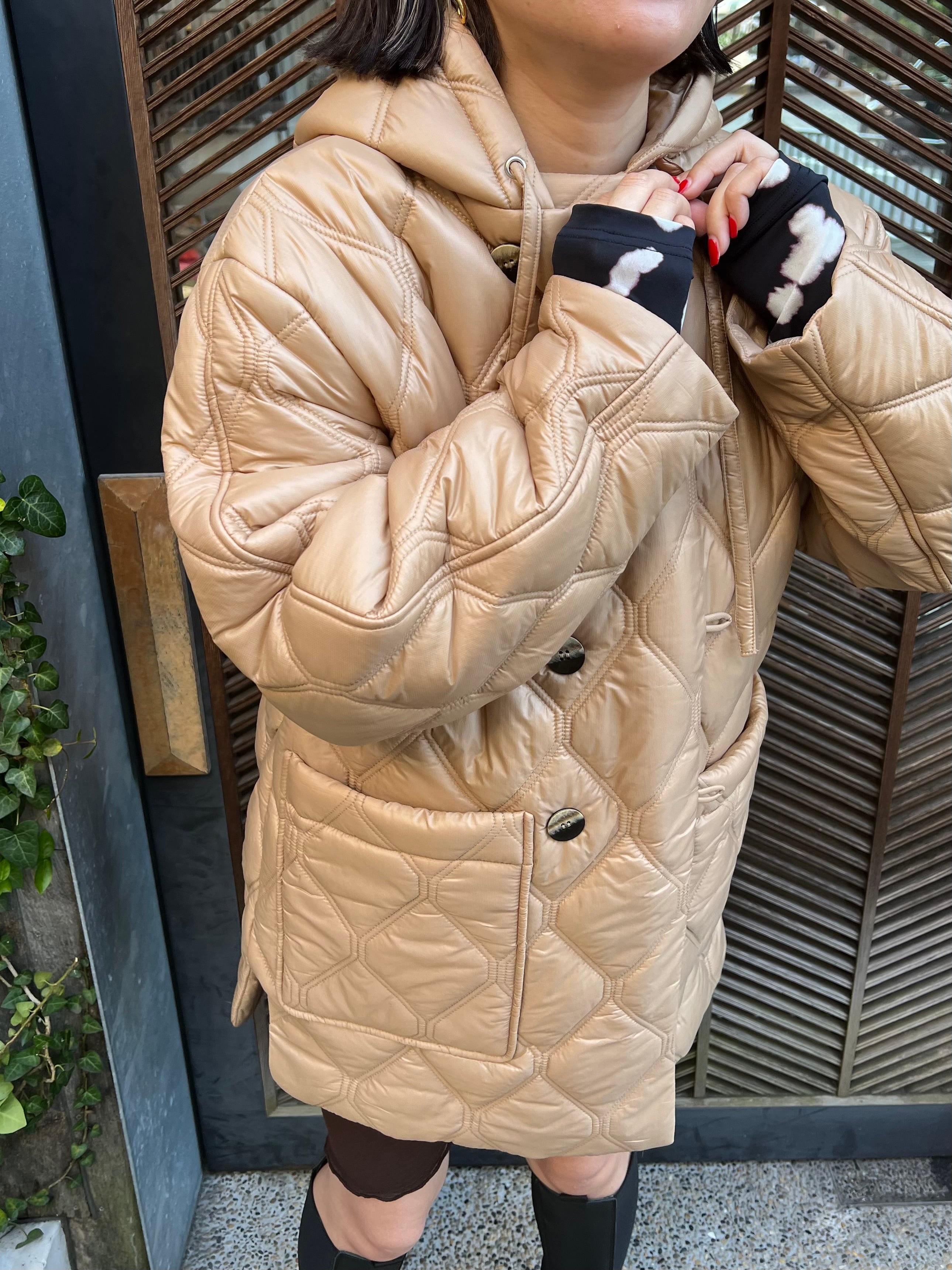 GANNI ガニー Shiny Quilt Hooded Jacket GANNI ガニー Shiny Quilt Hooded Jacket