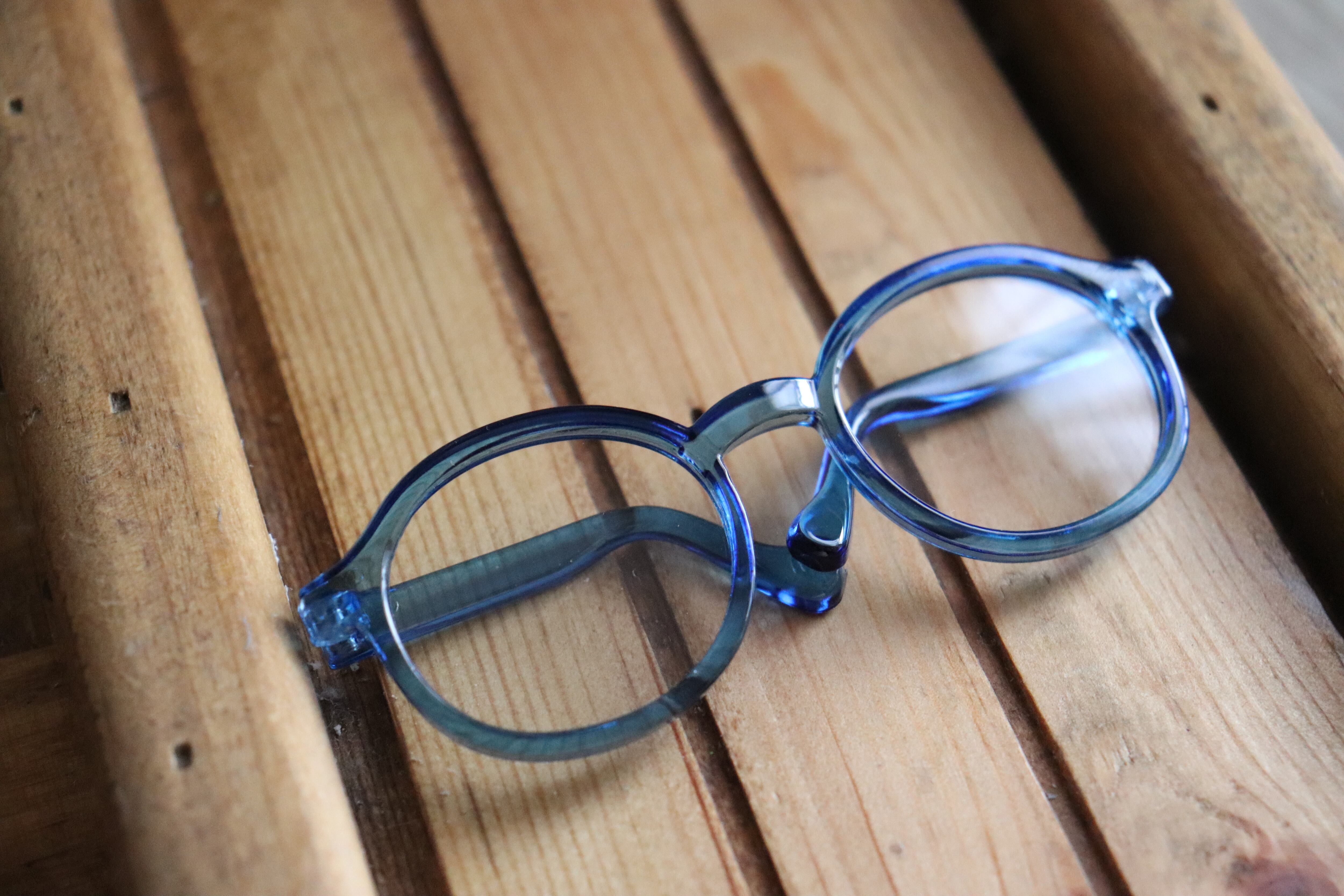 成田悠輔さん愛用品 丸四角メガネ XiT eyewear（エックスアイティ）「C