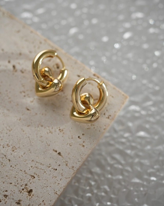 ハートチャームフープピアス　G25060