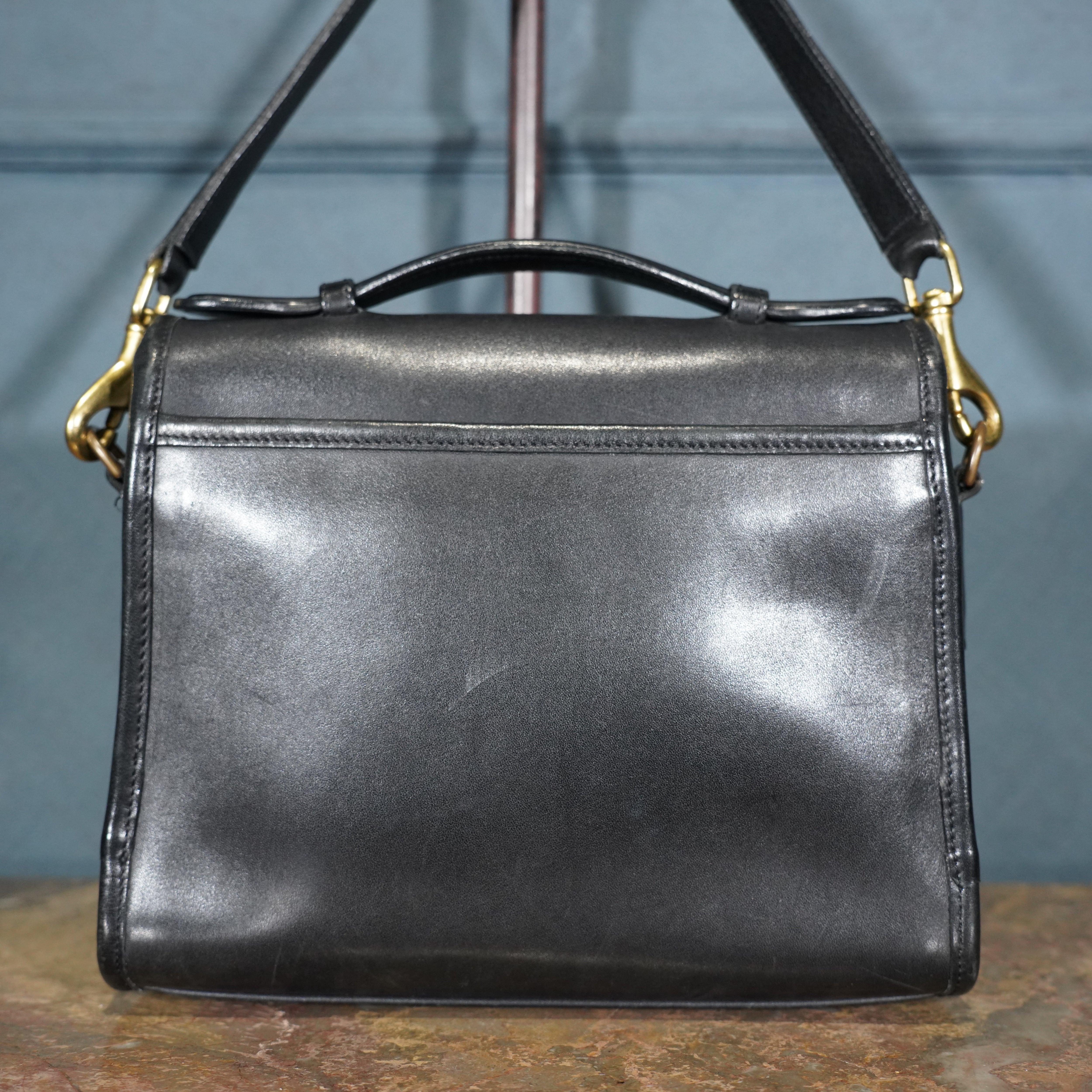 OLD COACH TURN LOCK DESIGN LEATHER 2WAY SHOULDER BAG MADE IN USA