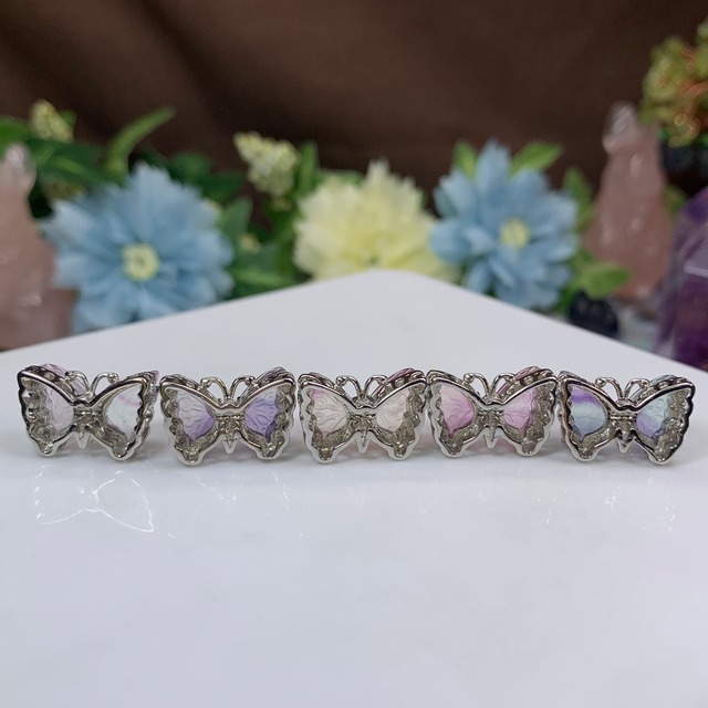 在庫処分セール☆2.10個セット☆フローライト蝶々・縦横貫通穴☆パーツ