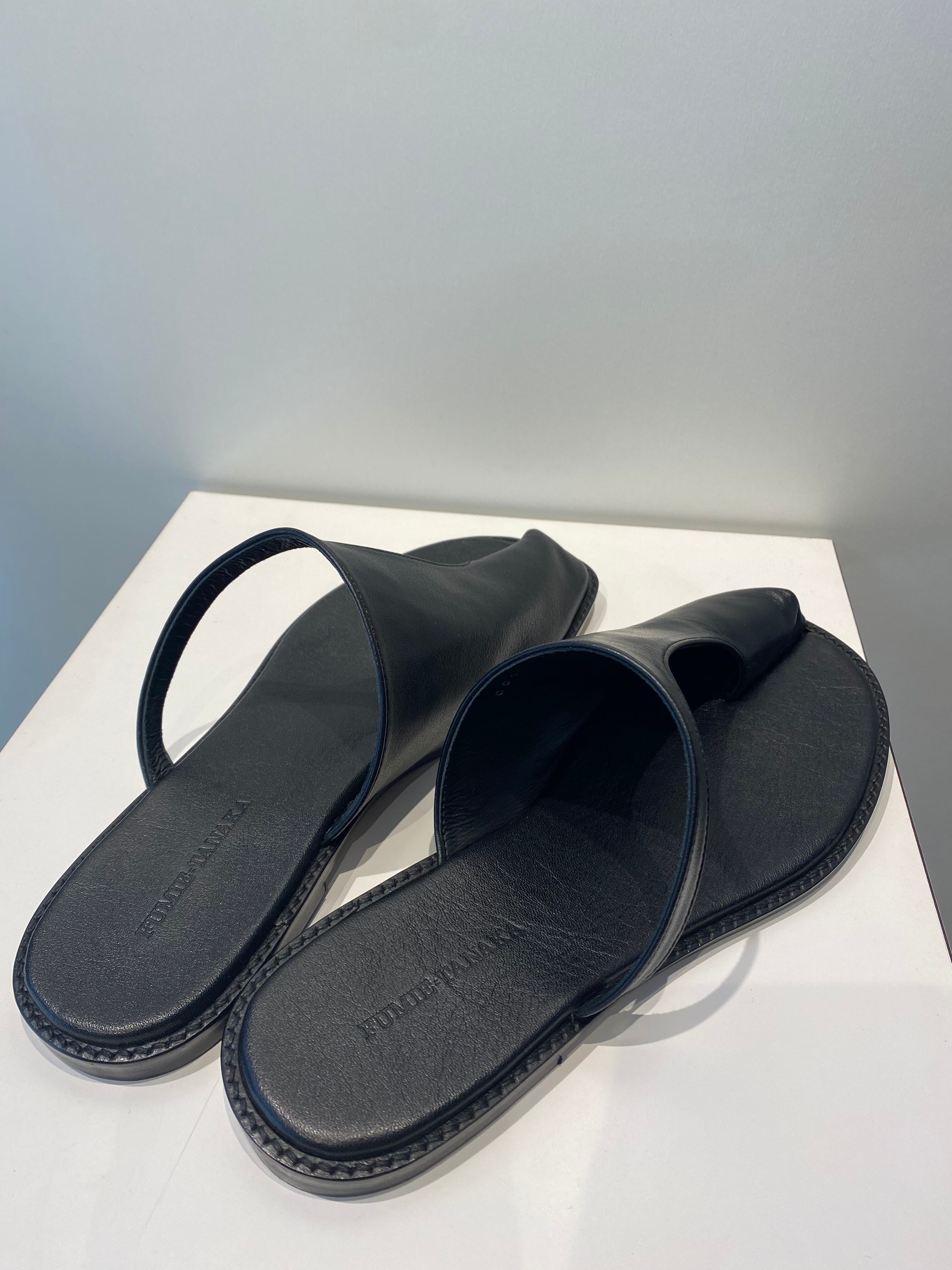 FUMIE TANAKA】cover finger sandal BK 【公式通販】