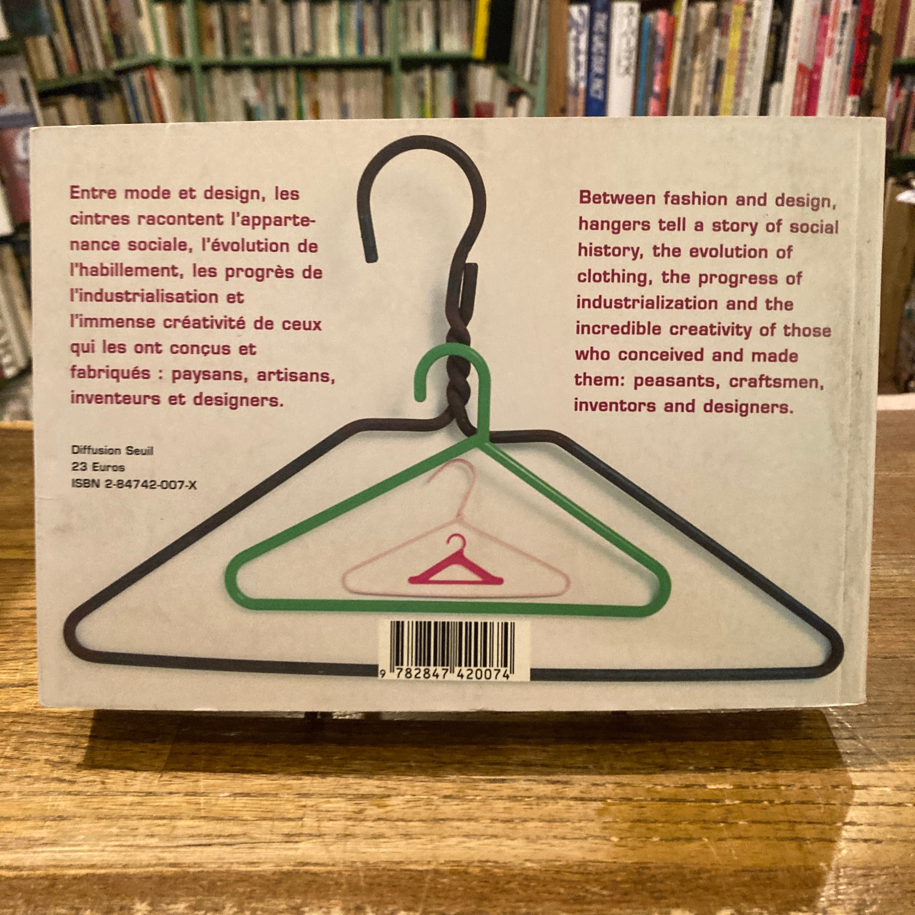 CINTRES HANGERS / Daniel Rozensztroch | 百年