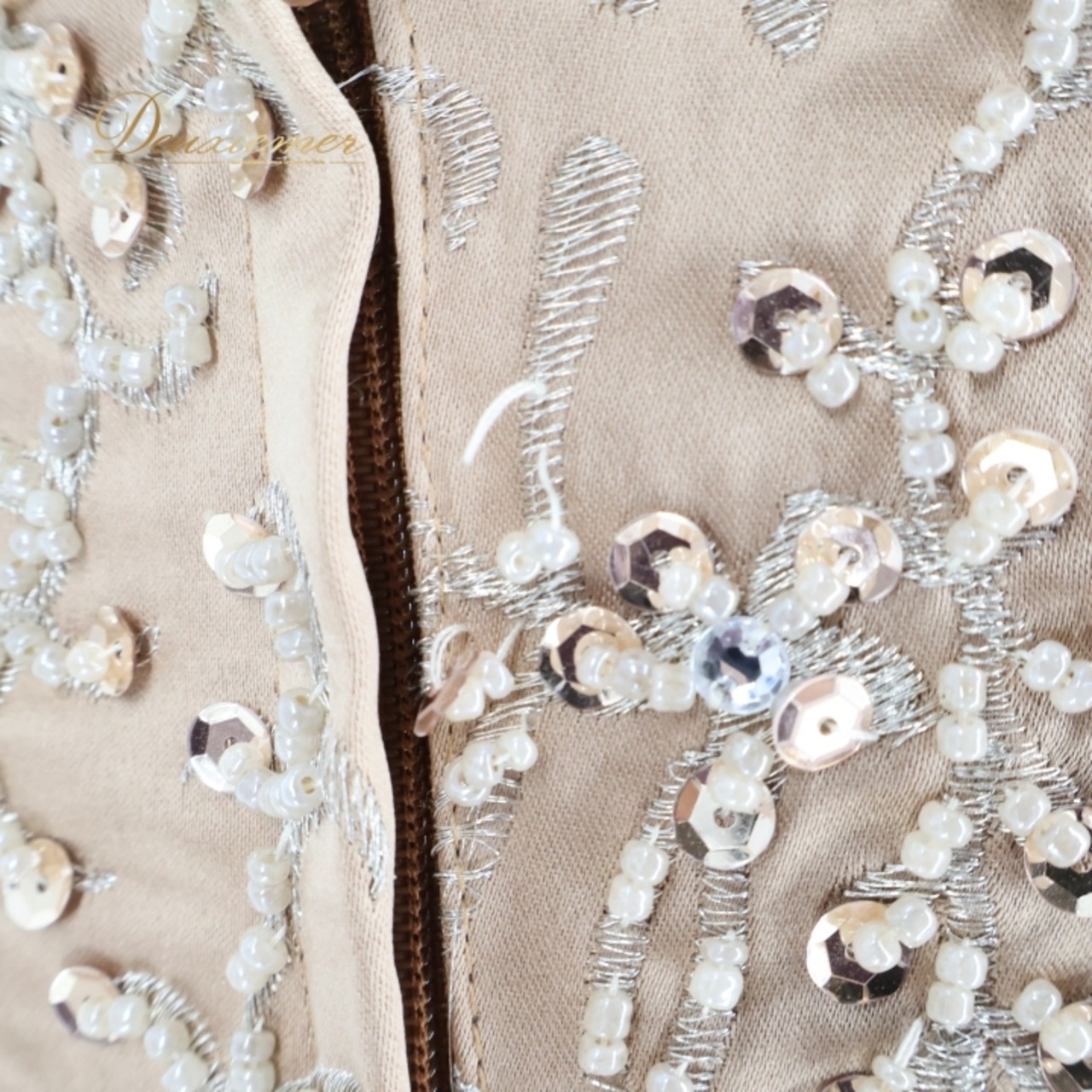 パーティドレス fine feathers ファインフェザーズ ワンピース ドレス 演奏会 発表会 カラードレス 結婚式 披露宴 前撮り 撮影 ブラウン系 ベージュ系 ゴールド系 高級感 光沢感 おしゃれ ドレスアップ フォーマルスタイル シンプルエレガンス レディース 結婚式二次会 上品 撮影会 華やか 結婚式用 フォーマルドレス