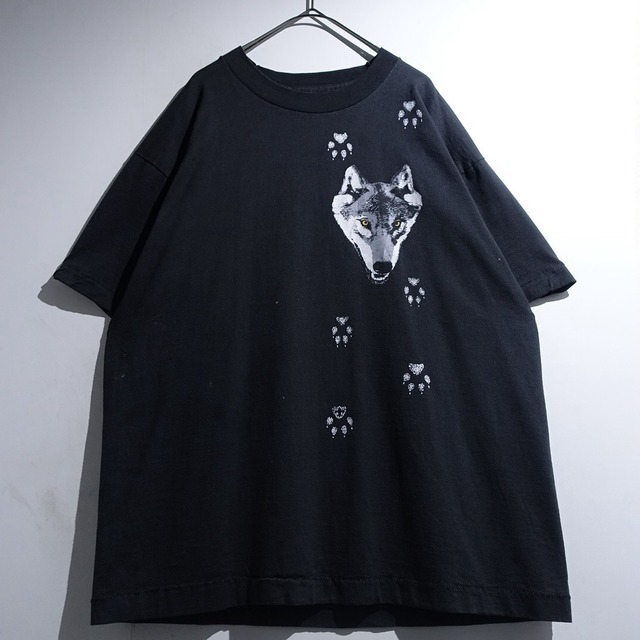 90s Black Wolf Artistic Print Design Animal T-Shirt