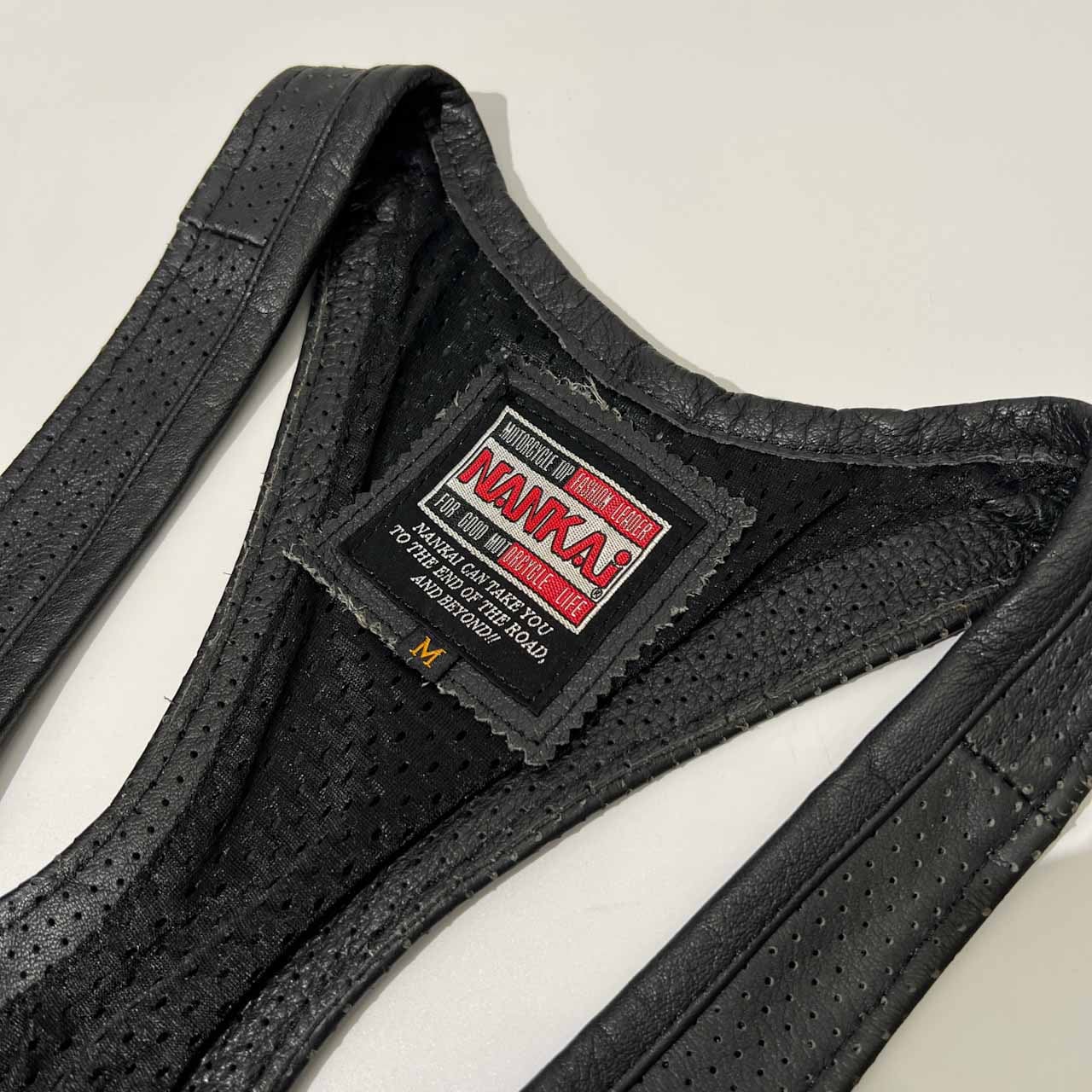 90s NANKAI ナンカイ 本革 レザー ベスト L 総柄 ナイスエジング 90s NANKAI ナンカイ 本革 レザー ベスト L 総柄 ナイスエジング NANKAI