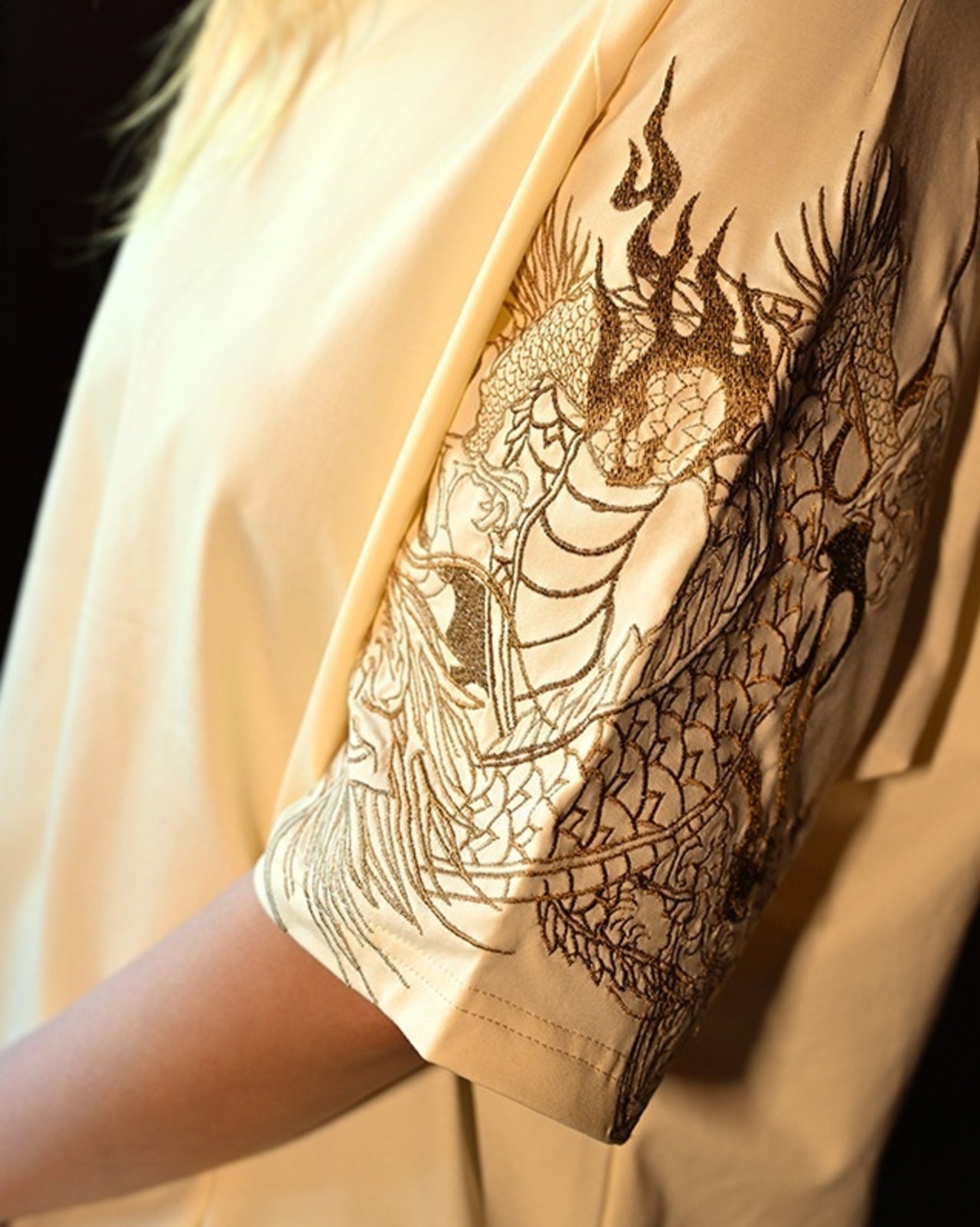 Double Dragon Embroidered T-shirt 2color【G1013】