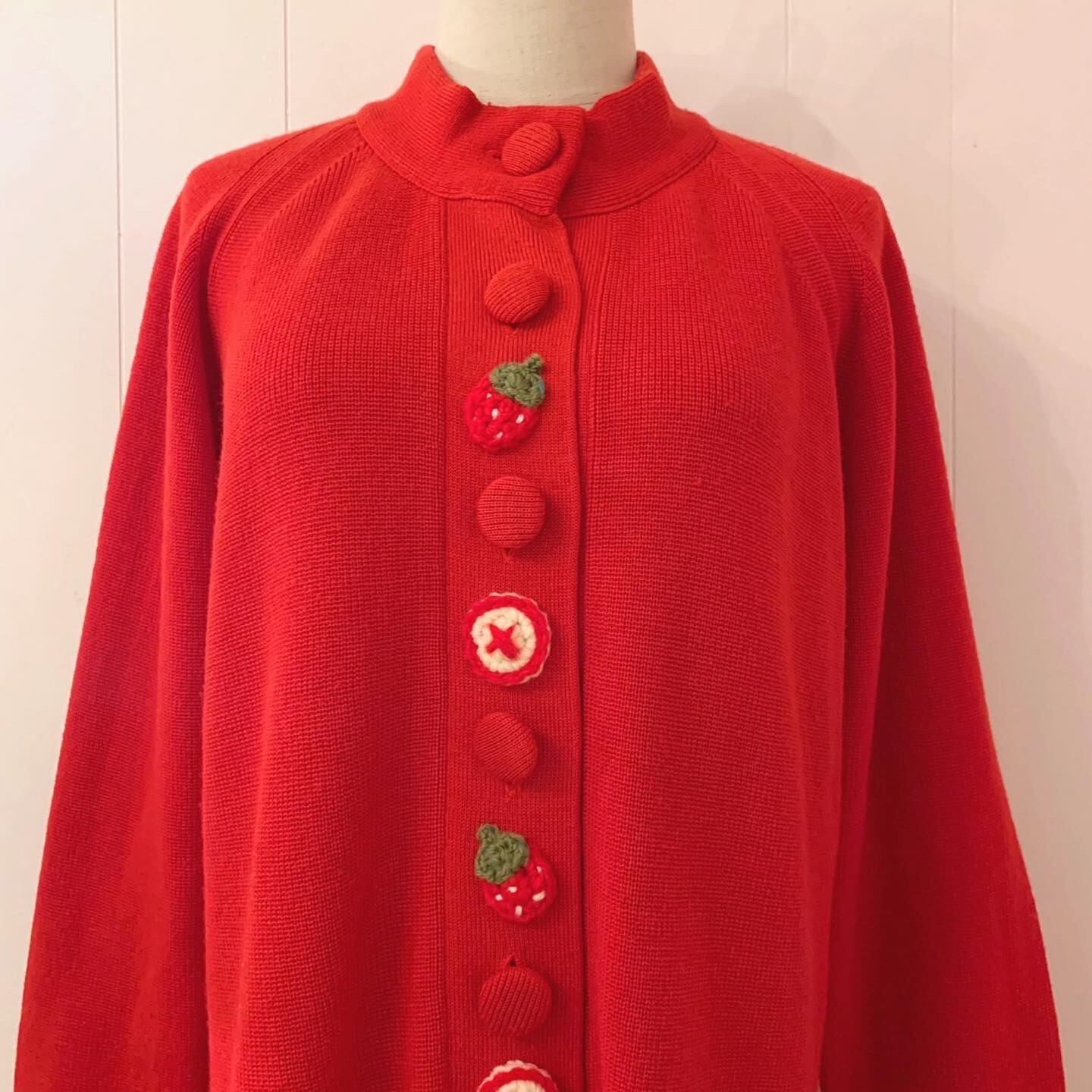 remake : strawberry button long knit cardigan