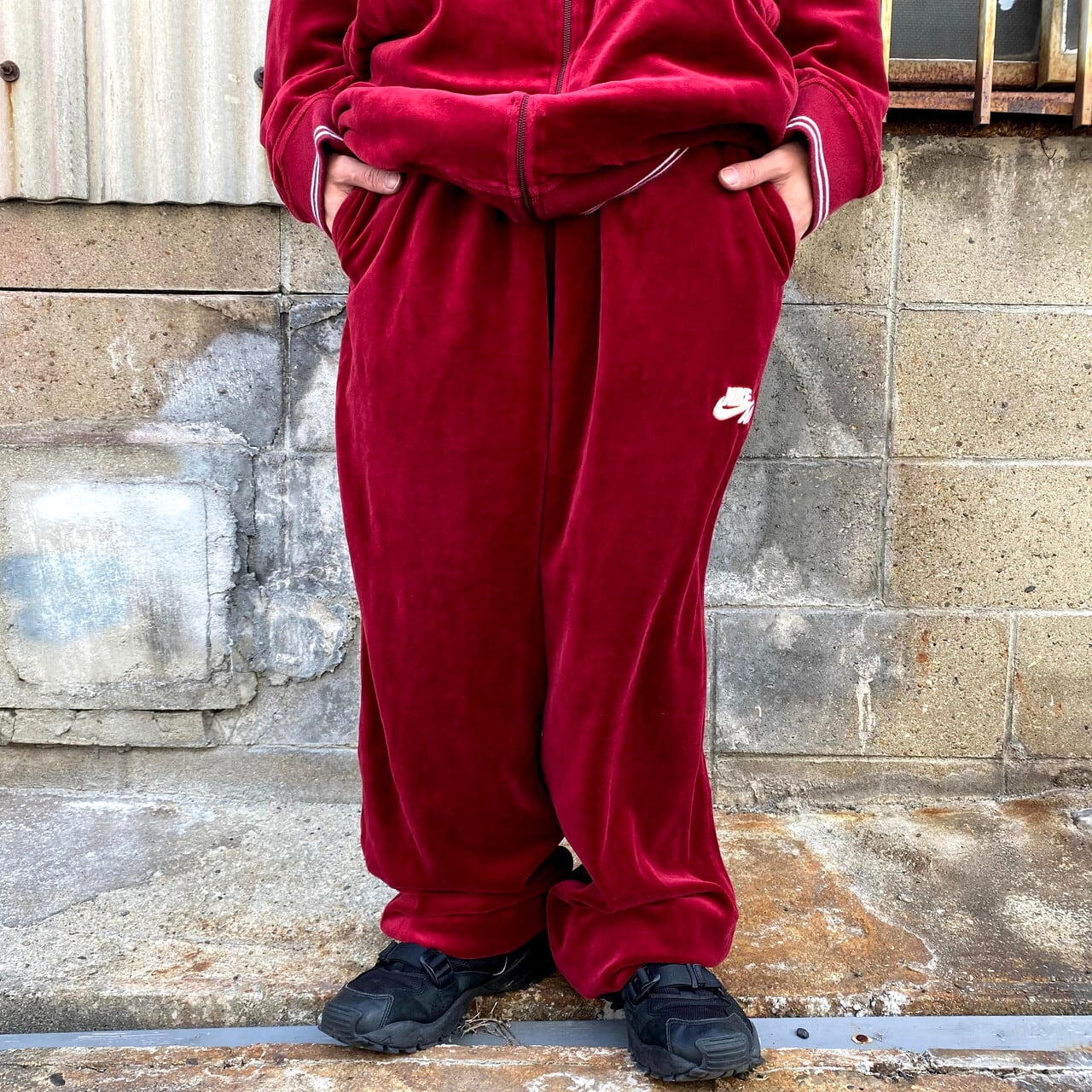 Nike ナイキ ジャージ 黒ブラック 赤レッド M 05 人気ブラドン