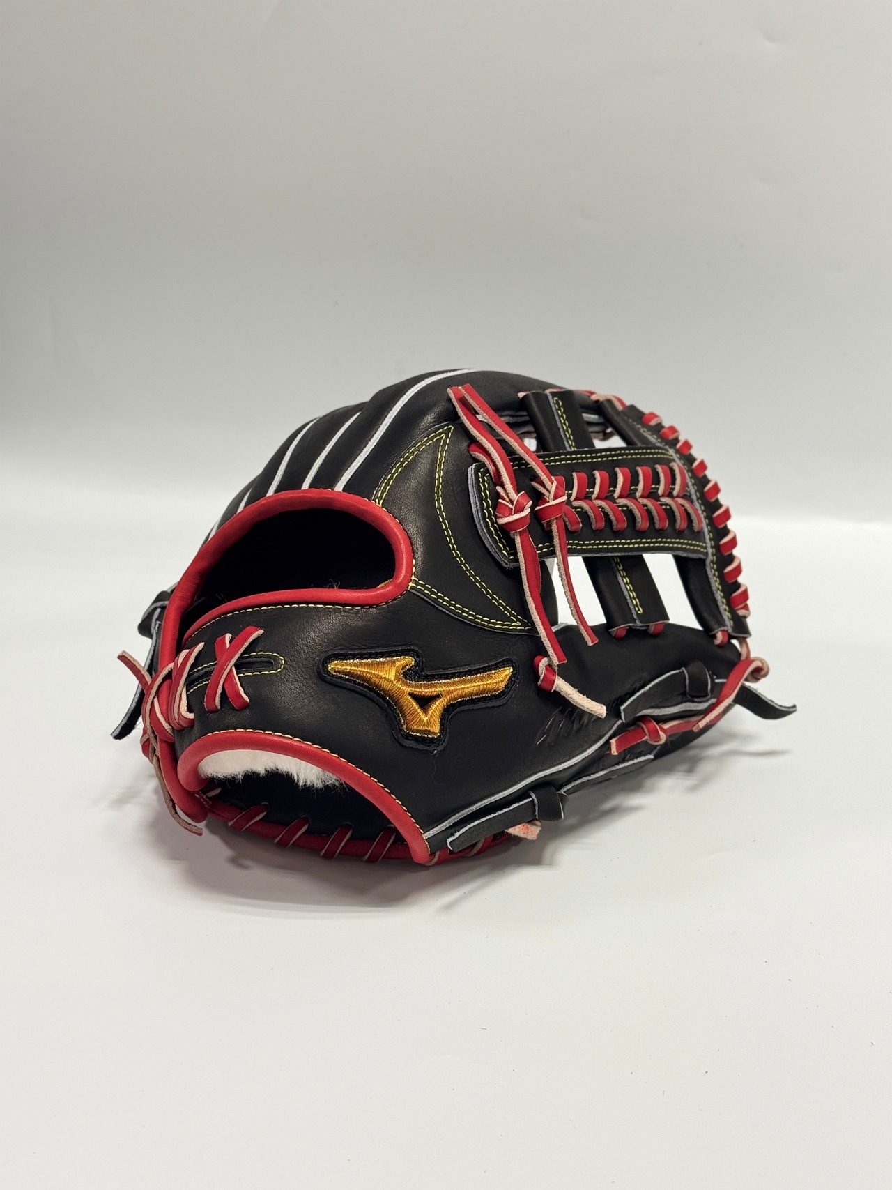 MIZUNO PROｰミズノプロ　軟式　Crafted Edition　紅林モデル　ブラック×レッド・画像2
