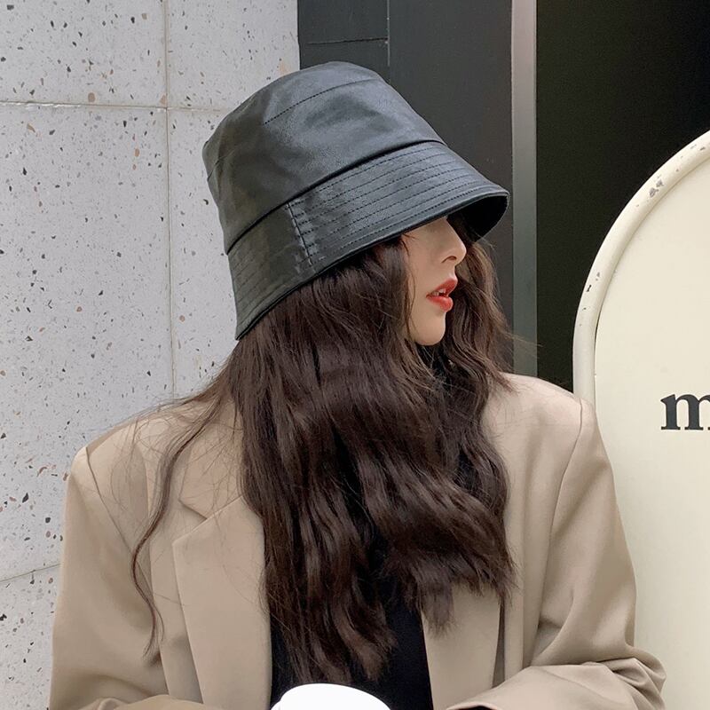 オータムウィンターレッドブラックレザー 帽子 秋物 冬物 ブラック・アイド・ピーズ11529606999