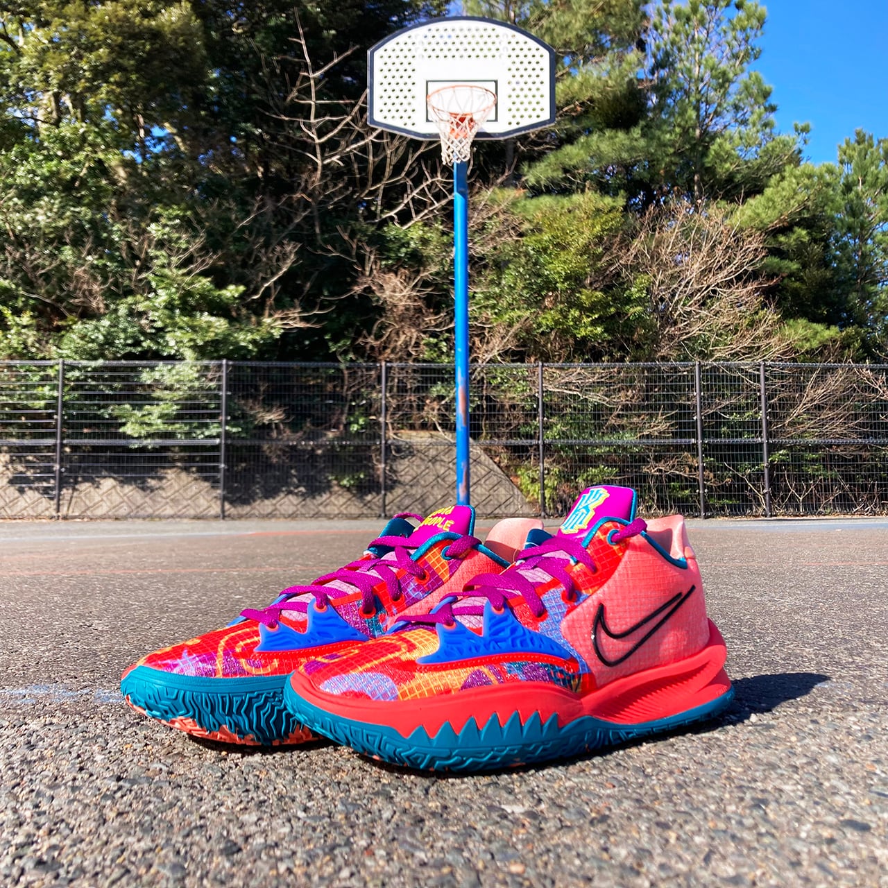 NIKE kyrie low 4   28.5cm