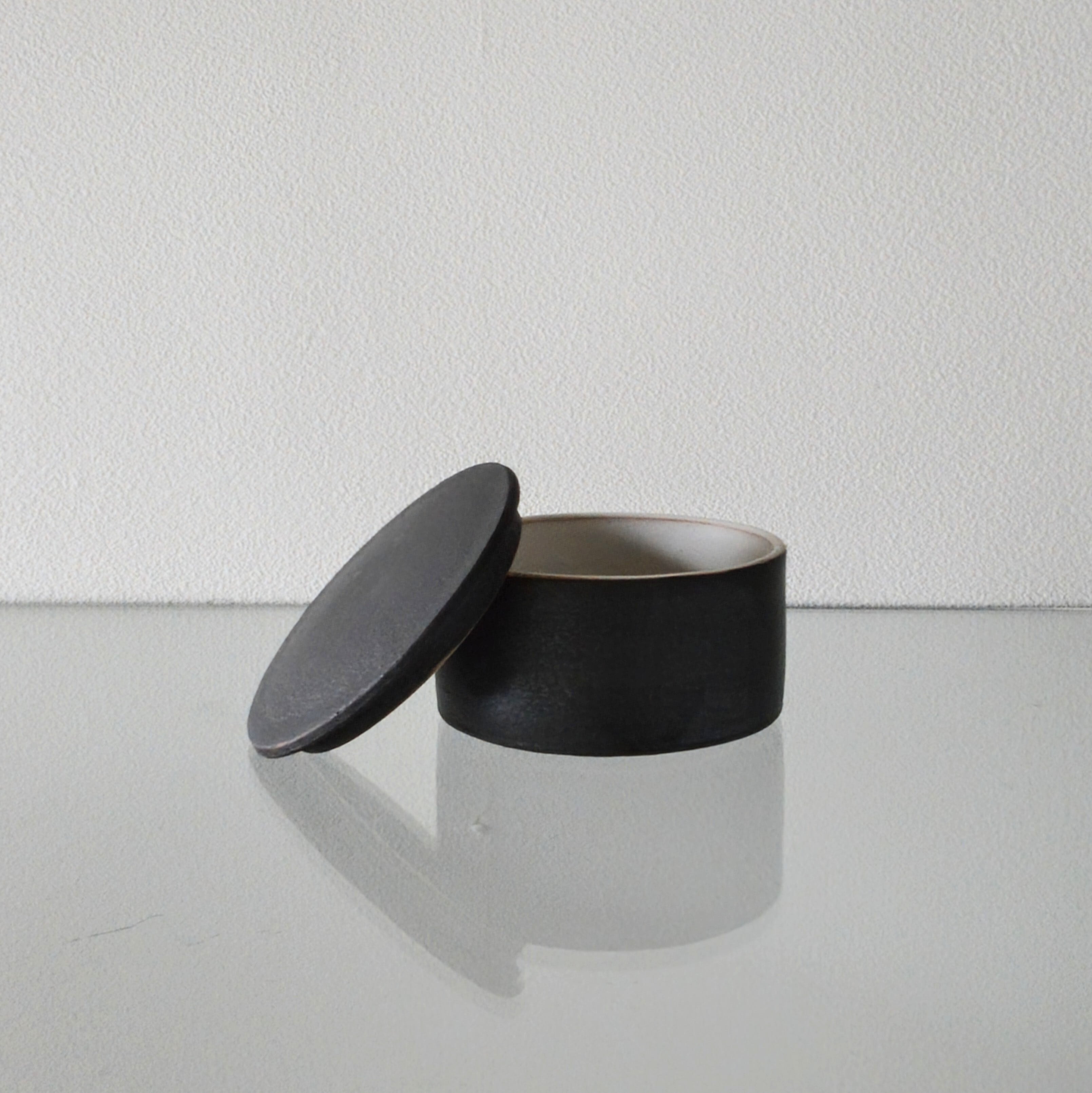 【LIMITED】小野俊 / 蓋物(筒)S 掛け分け 黒