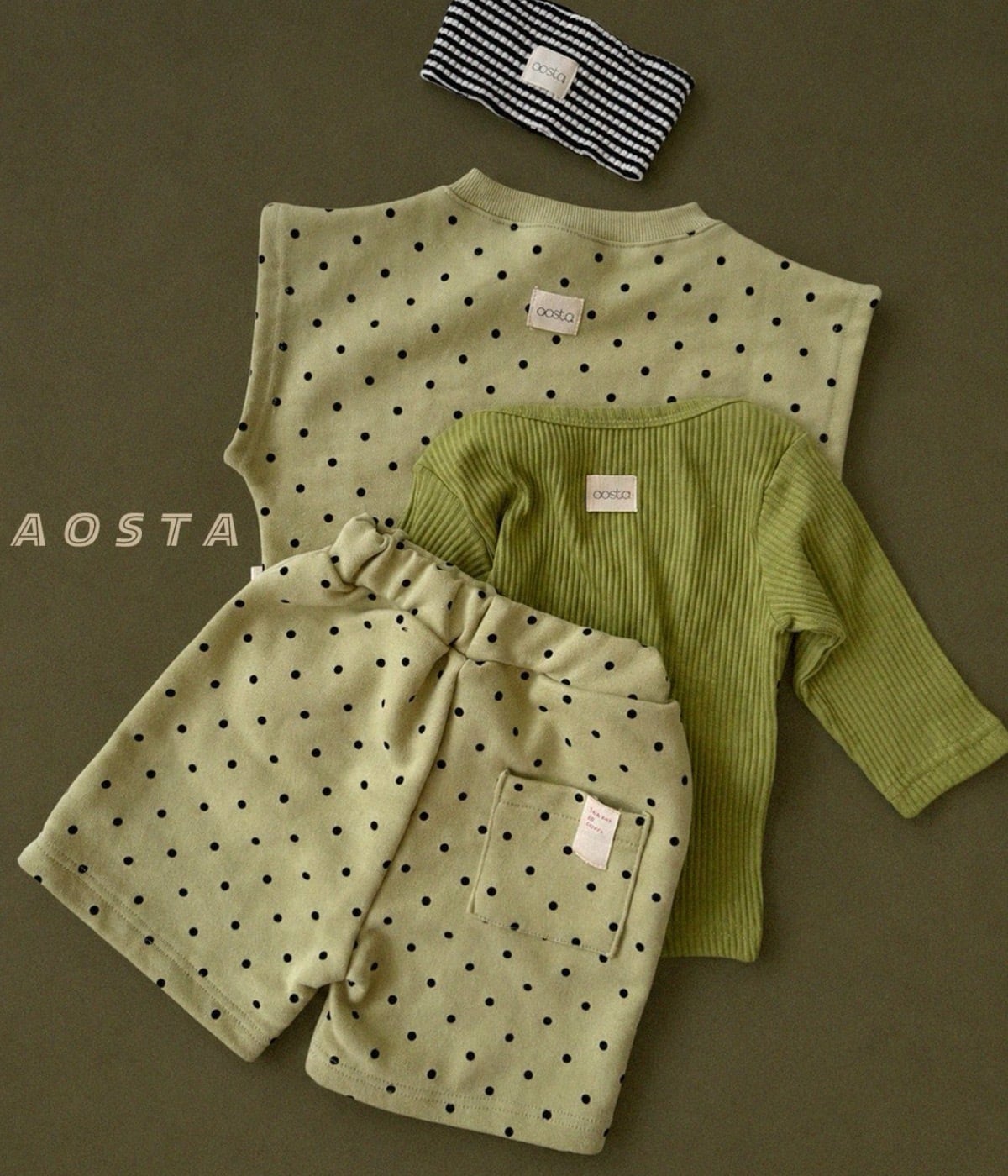送料無料【予約】/ ドットトントンベスト / aosta
