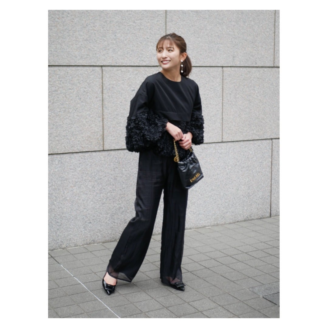 bebeod フラワーモチーフボリュームトップス Volume flower design blouse | BéBéoD