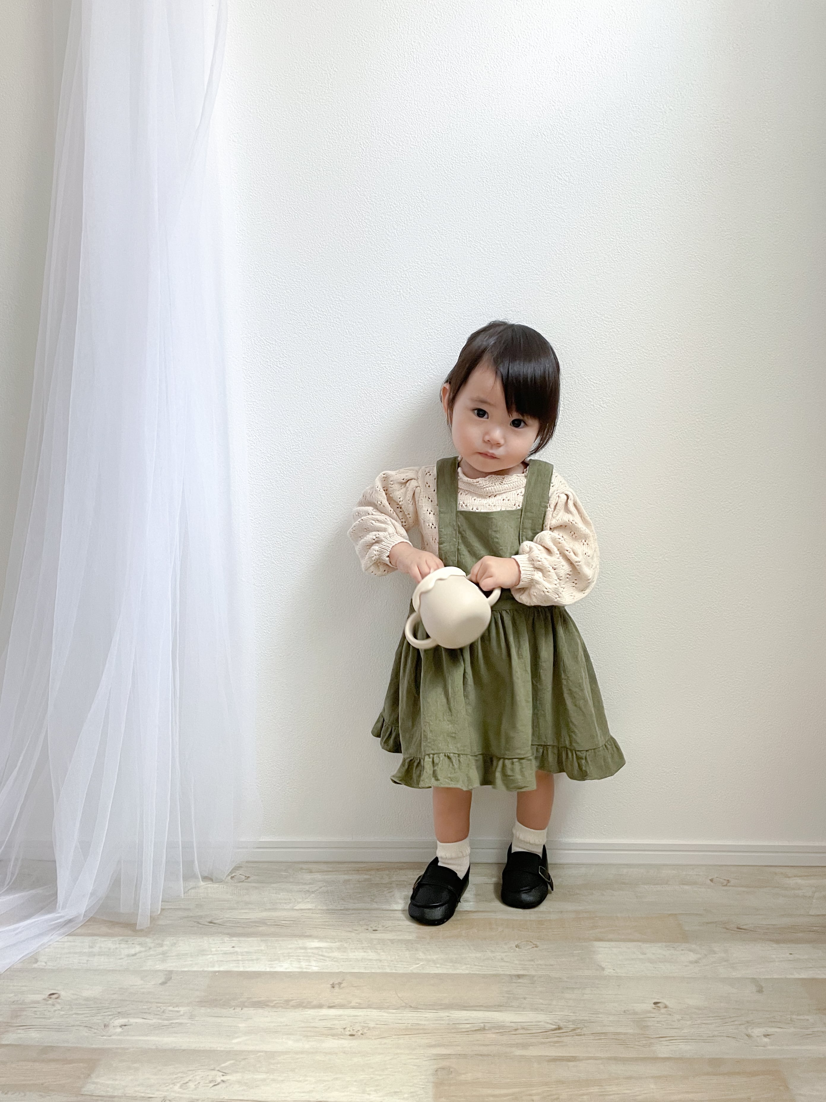 【取寄】クラシックなコーデュロイフリルエプロンワンピース