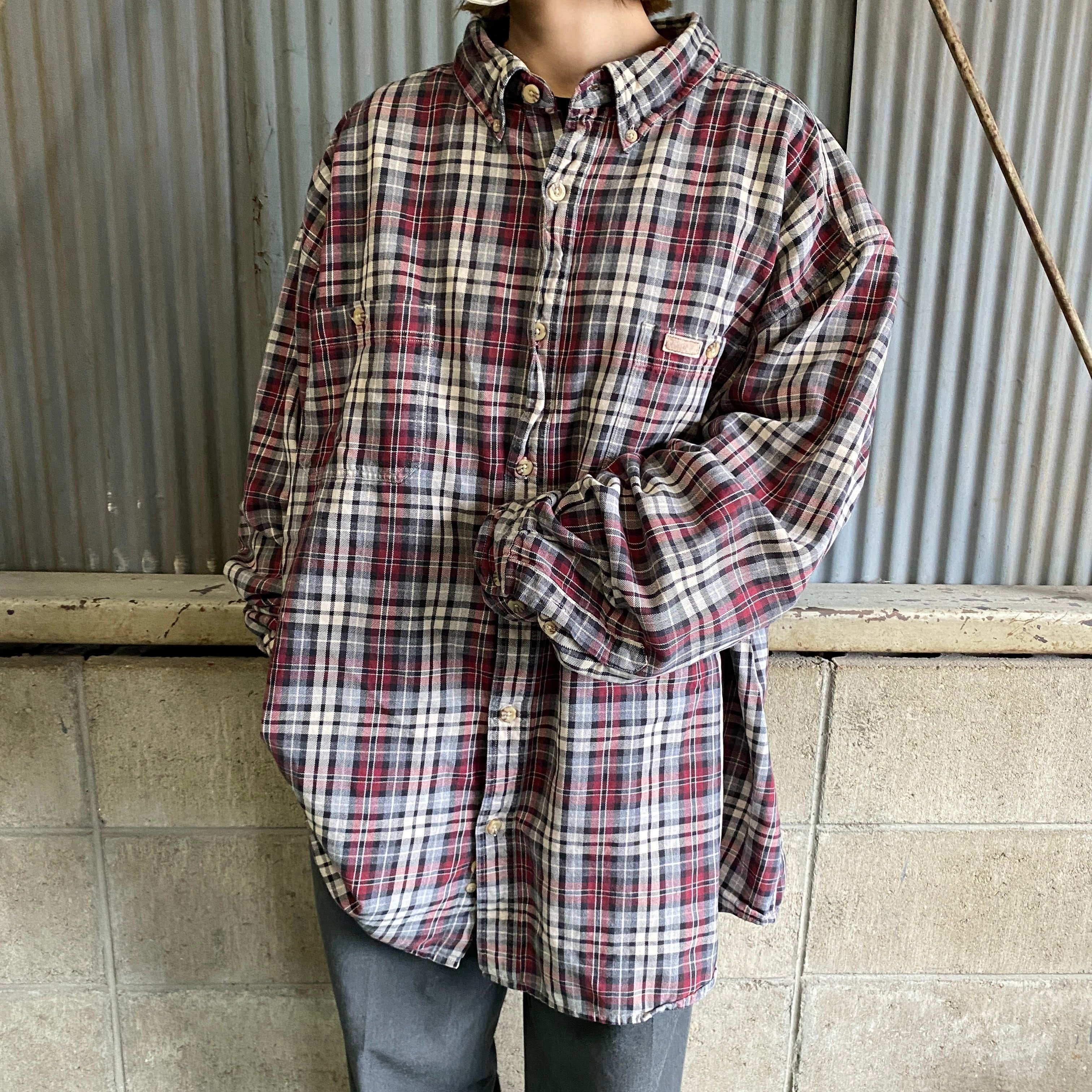 カーハート Carhartt フランネルシャツ チェック柄 ヘビーネル ロゴ パッチ ロングスリーブ 長袖 サイズ：2XL レッド×ベージュ×グレー