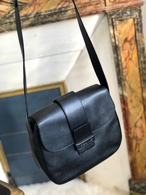CELINE セリーヌ ロゴ型押し エンボスレザー ショルダーバッグ 