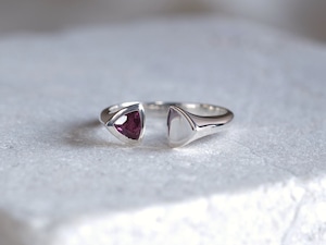 garnet double triangle ring 　天然石ロードライトガーネット　シルバーリング　三角　パープルレッド