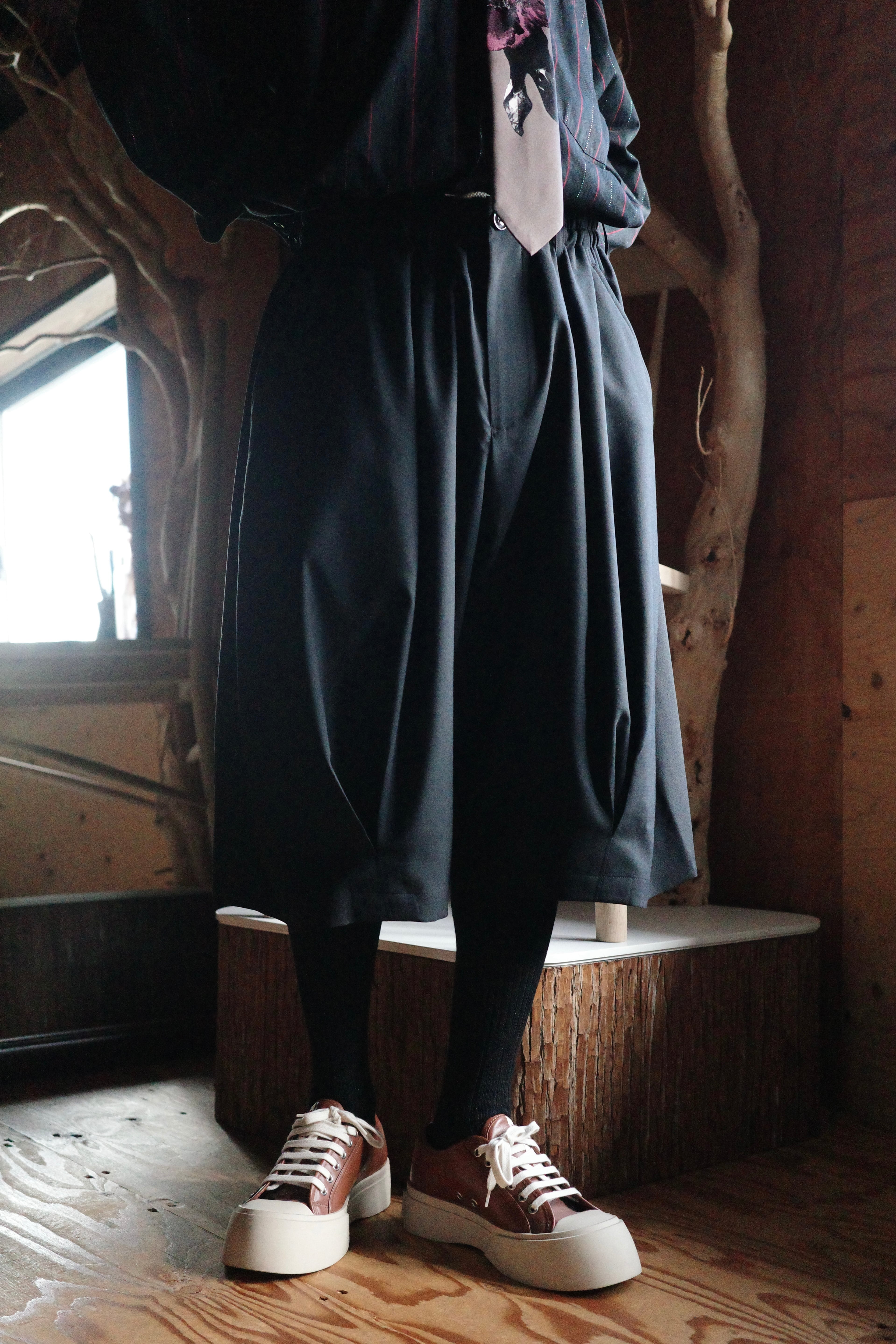 KHOKI【Pleated Balloon Dress Shorts -Black-】