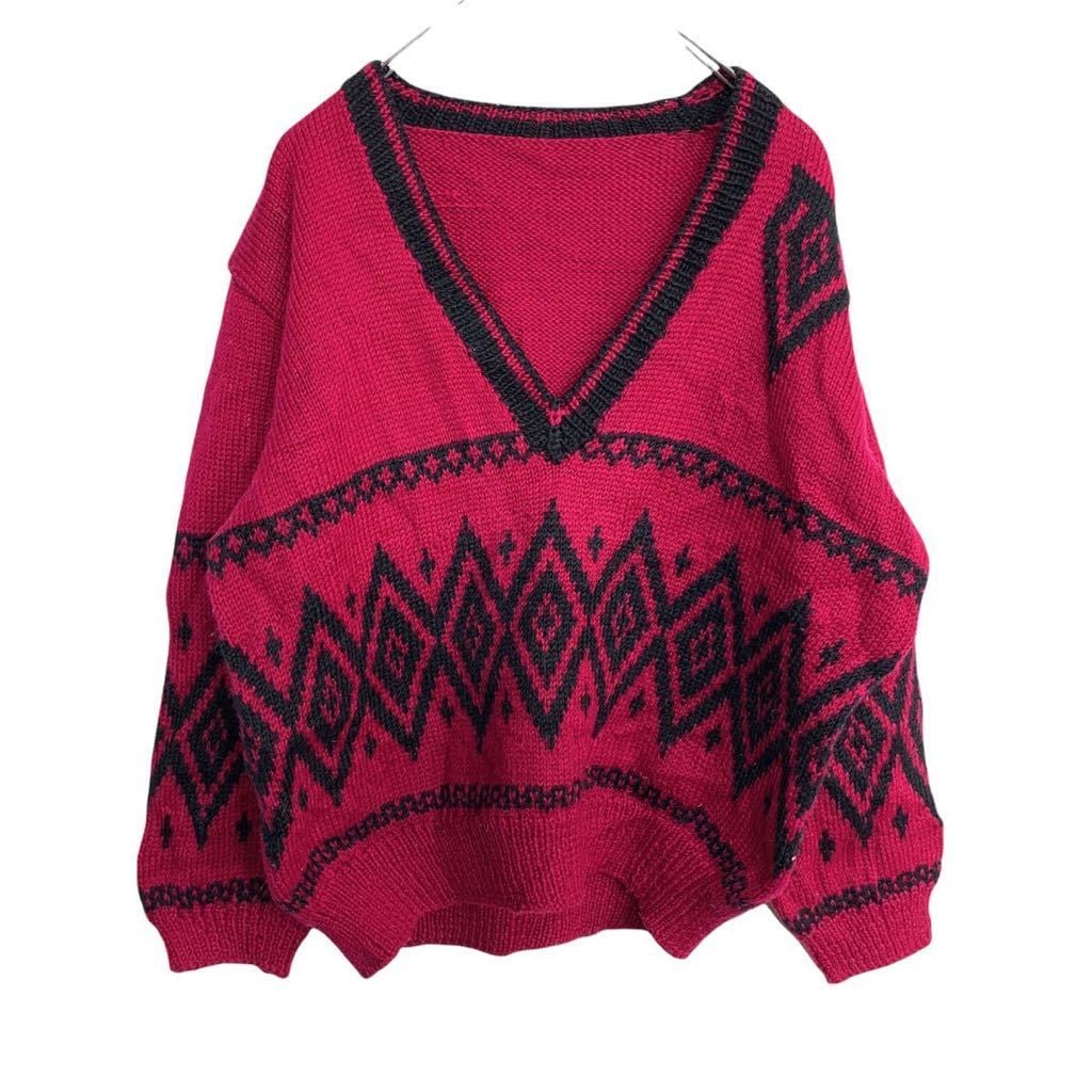 Vネックニットセーター Mサイズくらい レディース ピンク 黒 柄