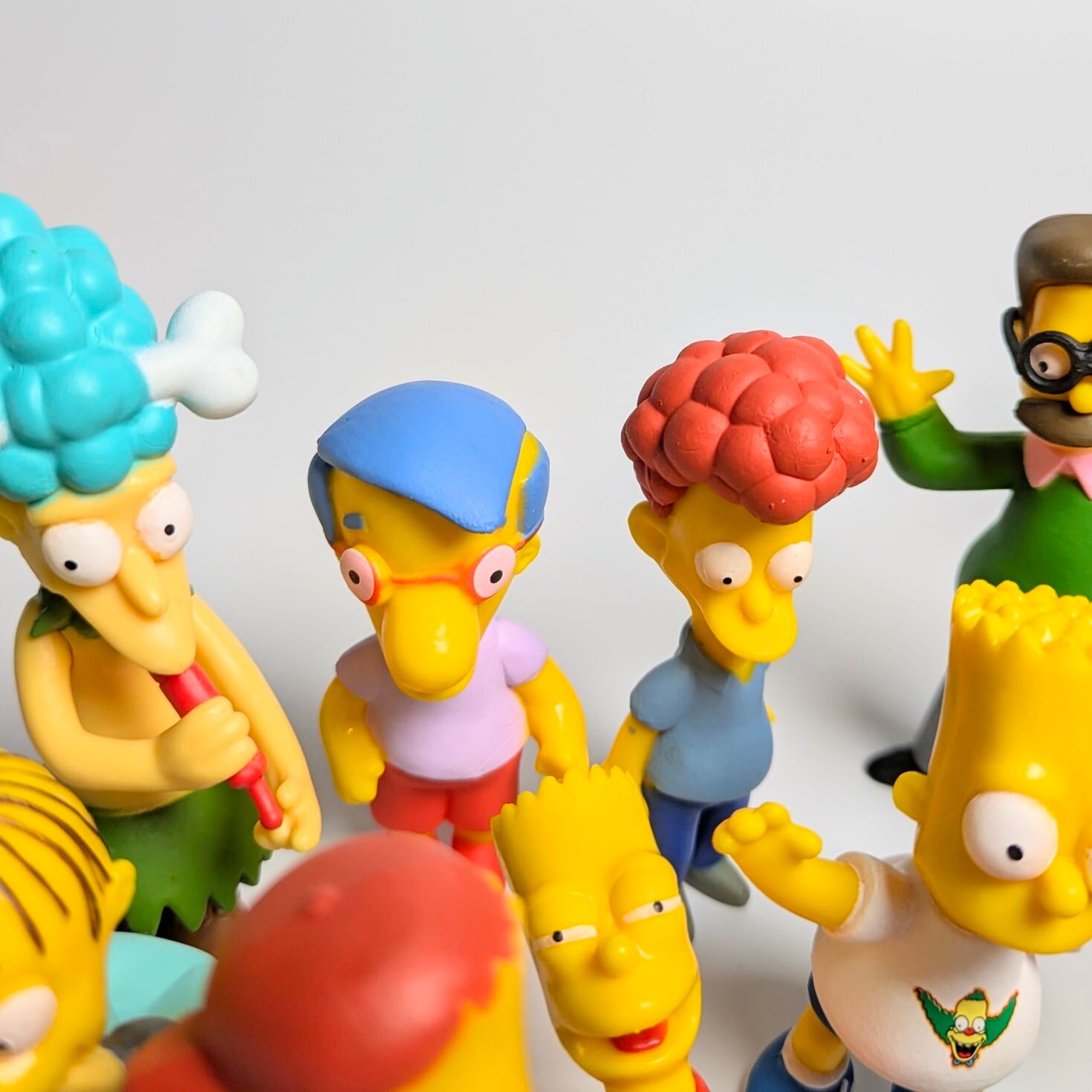 再入荷！VINTAGE2005年製！【 The Simpsons（ザ シンプソンズ） 】PVCフィギュア / 『 ミルハウス・ヴァン・ホーテン 』〚アメリカン雑貨 アメトイ〛