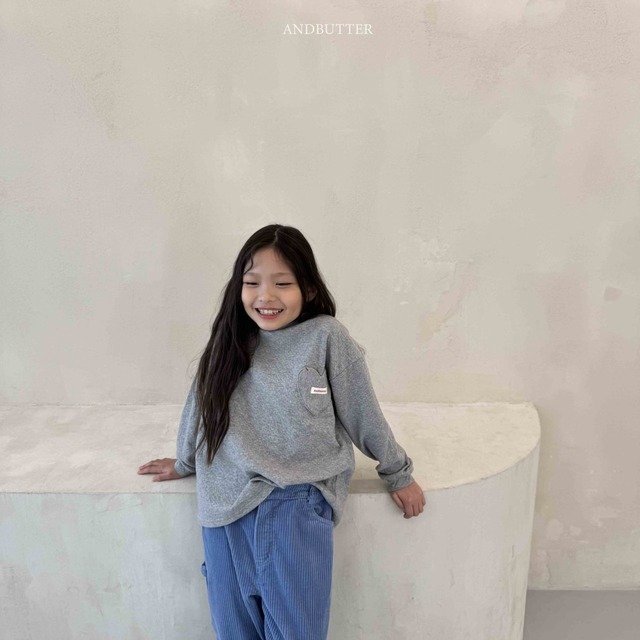 【予約商品】andbutter / Eyelet Heart Turtleneck