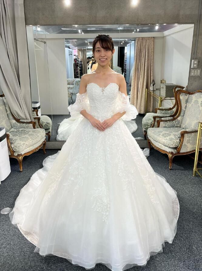 豪華! ウェディングドレス 取り外し袖 キラキラチュール 美しい 豪華! ウェディングドレス 取り外し袖 キラキラチュール 美しい
