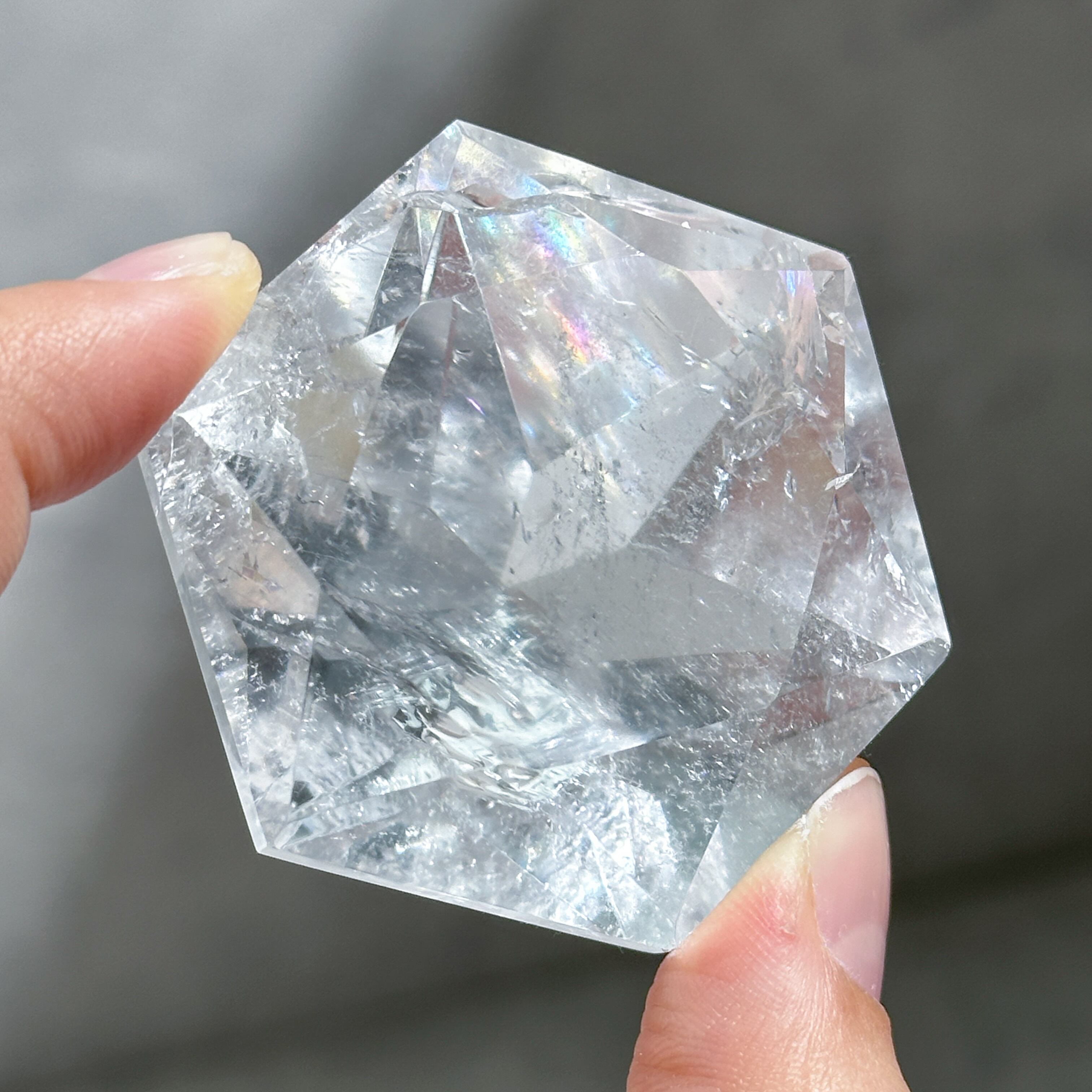 虹◎【高品質】ミナスジェライス産クリアクォーツ ダイヤモンドカット62◇Clear Quartz Diamond◇天然石・鉱物・パワーストーン