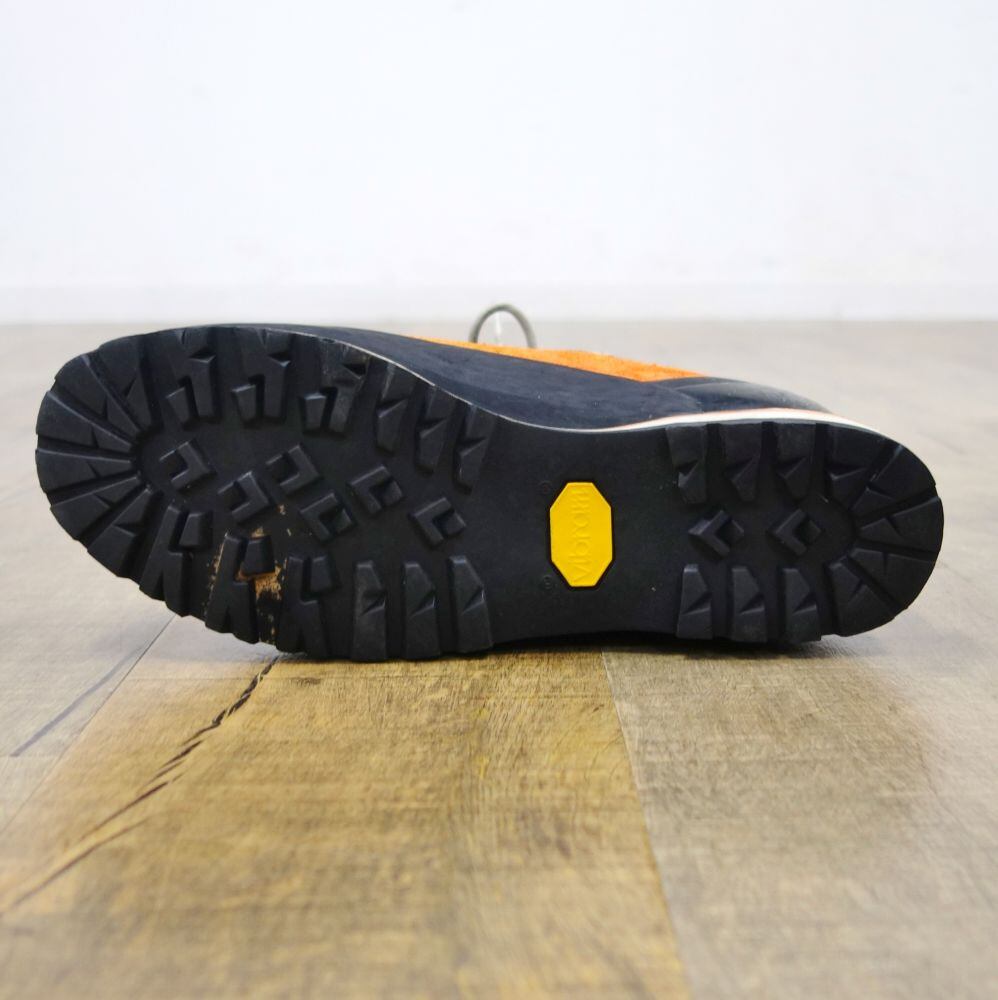 アク AKU FITZROY GTX フィッツロイ UK7.5 約26.5cm相当 登山 靴