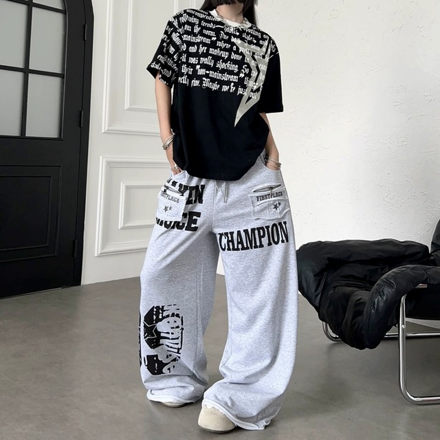 ロゴプリントローへムワイドラインスウェットパンツ 1col   R02545