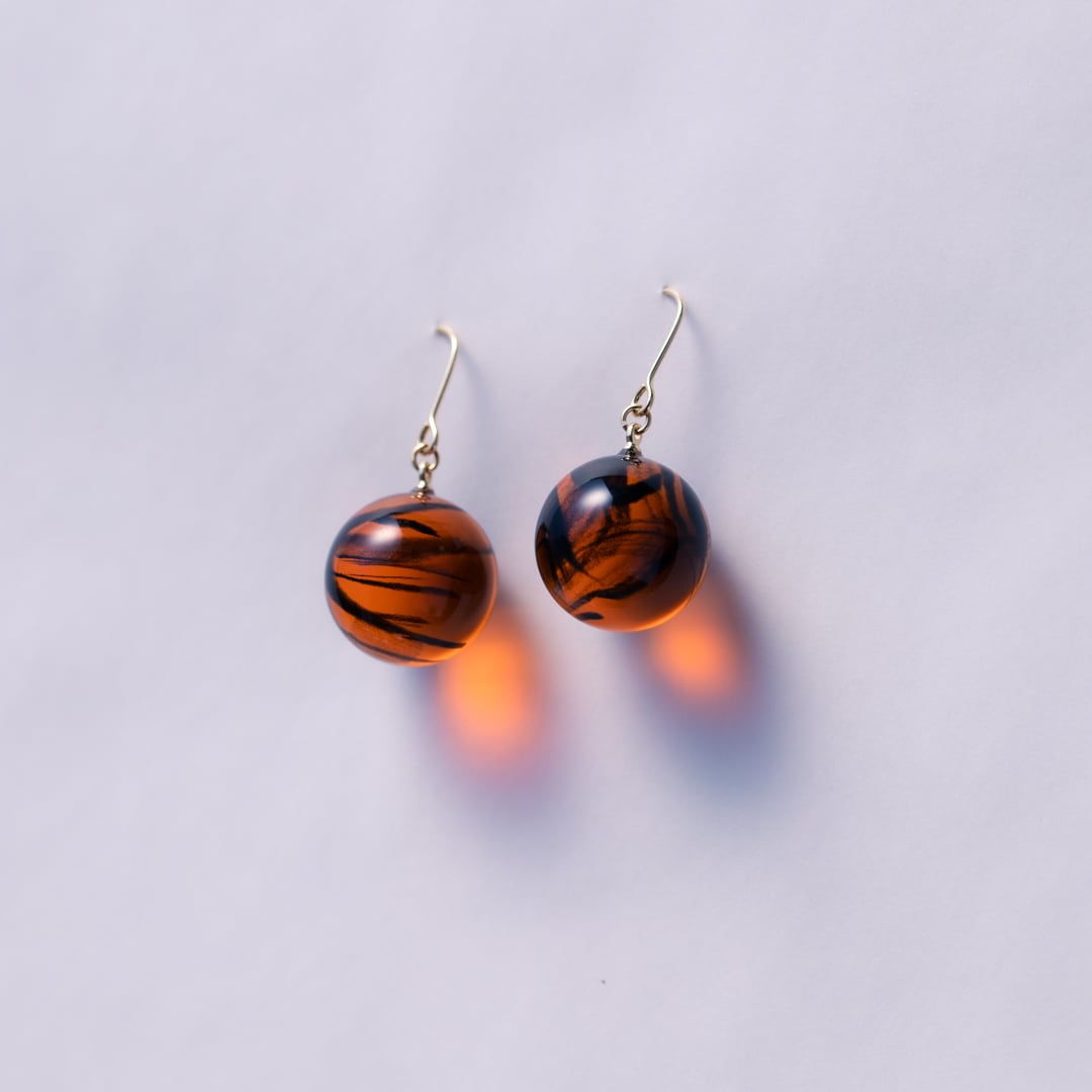 ORBピアス/イヤリング -Amber- ○一点物のアクリルアクセ○ | HAQC.