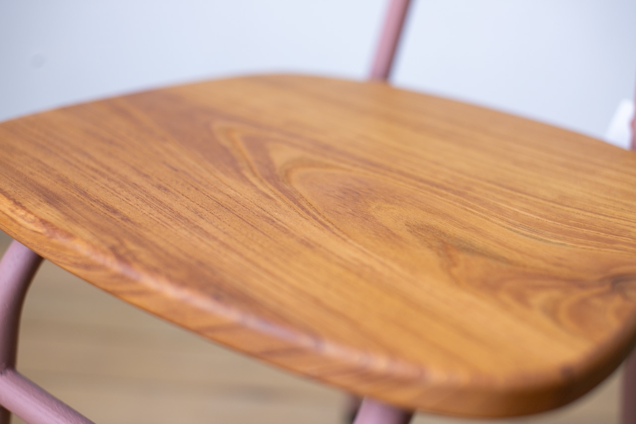 GOOD LUCK CHAIR 009