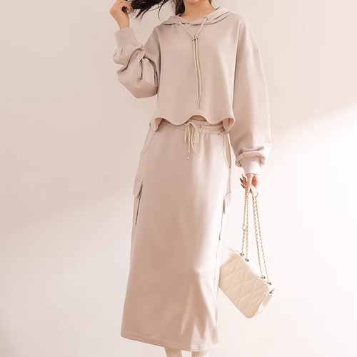 【2点セット】ソリッドショートパーカー＋ミディスカート ・75679