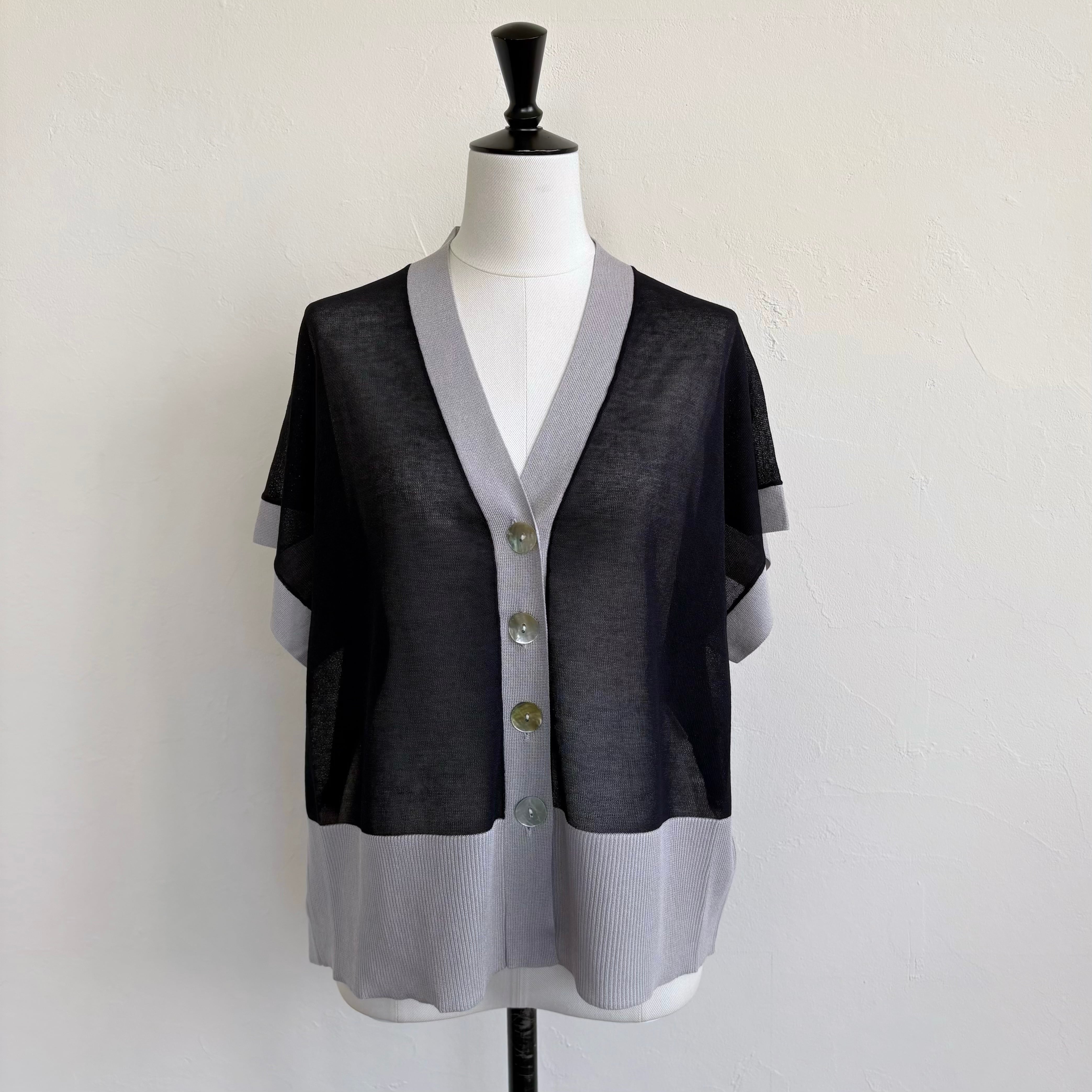 LUGIVA ダウンベスト　　sysorus select SYSORUS