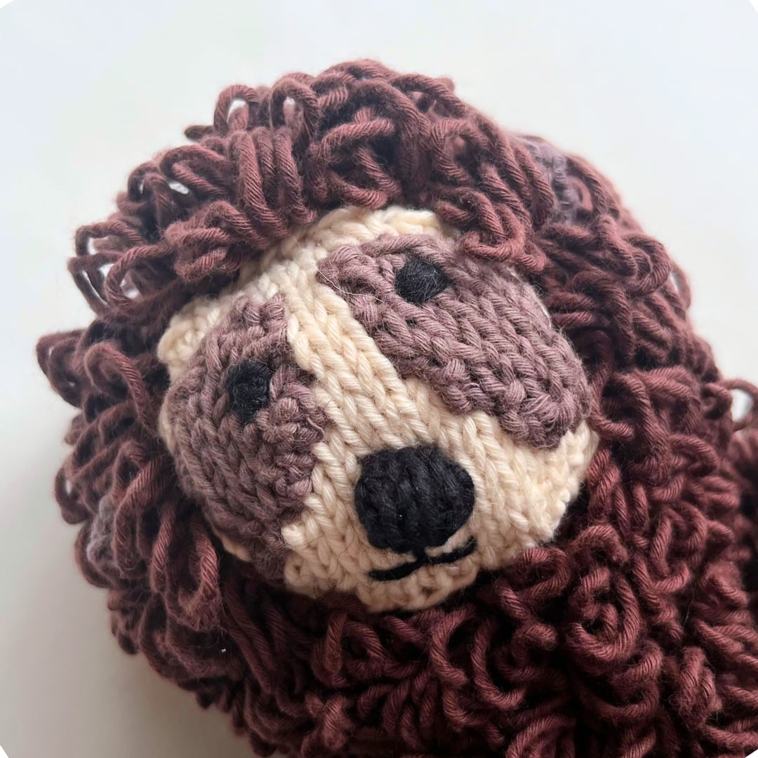 ケナナニッターズ ナマケモノ あみぐるみ | MENDEL BOOKSTORE 絵本と自然