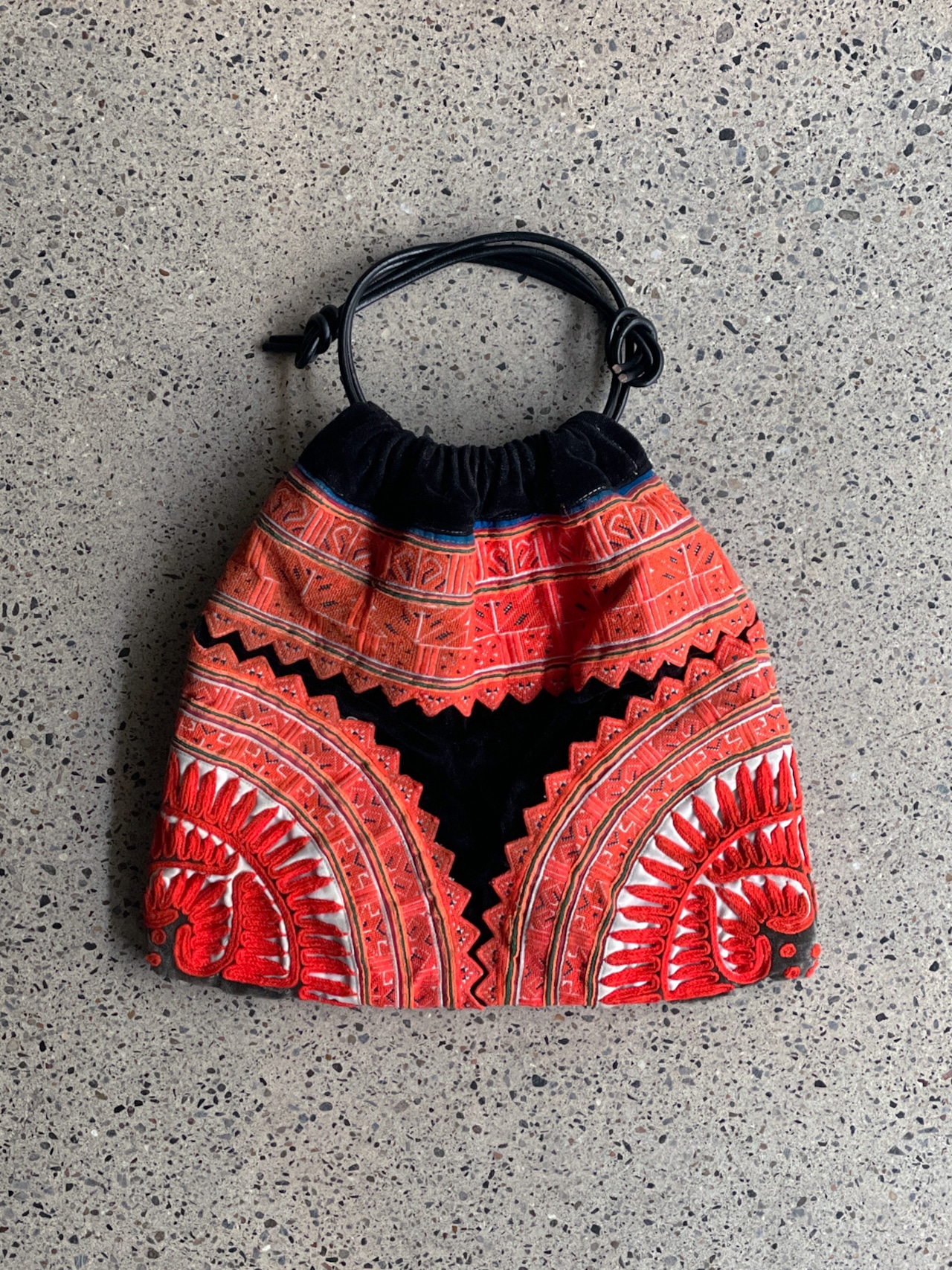 Red Yao・Dao tribe／Vintage embroidery bag