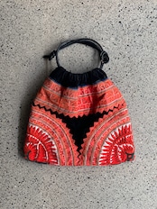Red Yao・Dao tribe／Vintage embroidery bag