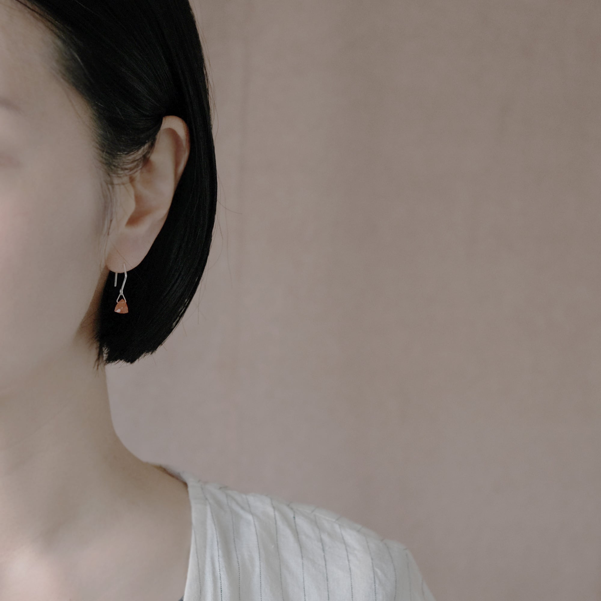 MAHANA 天然石 フックピアス 楽天市場】あこや真珠 アコヤパール プラチナ ピアス フックピアス 7mm