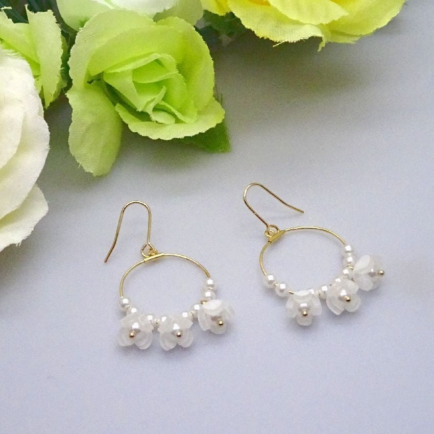 ☆❤️ 淡水パール鈴蘭すずらんピアスイヤリングハンドメイド