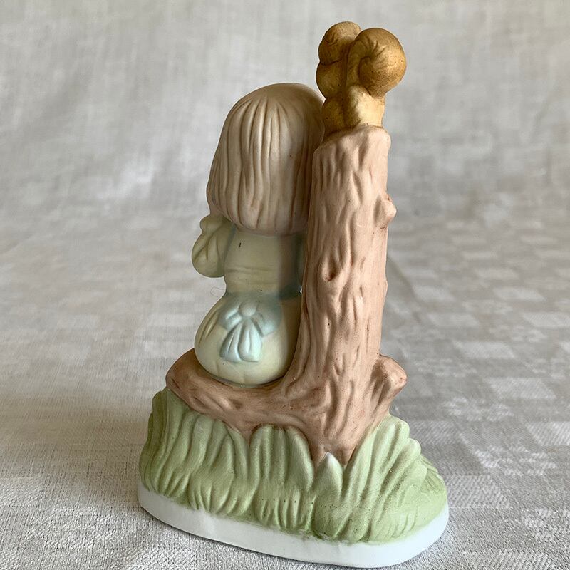 置物 陶器人形 少女とリス パステルカラー 12OTce19 | soracoya