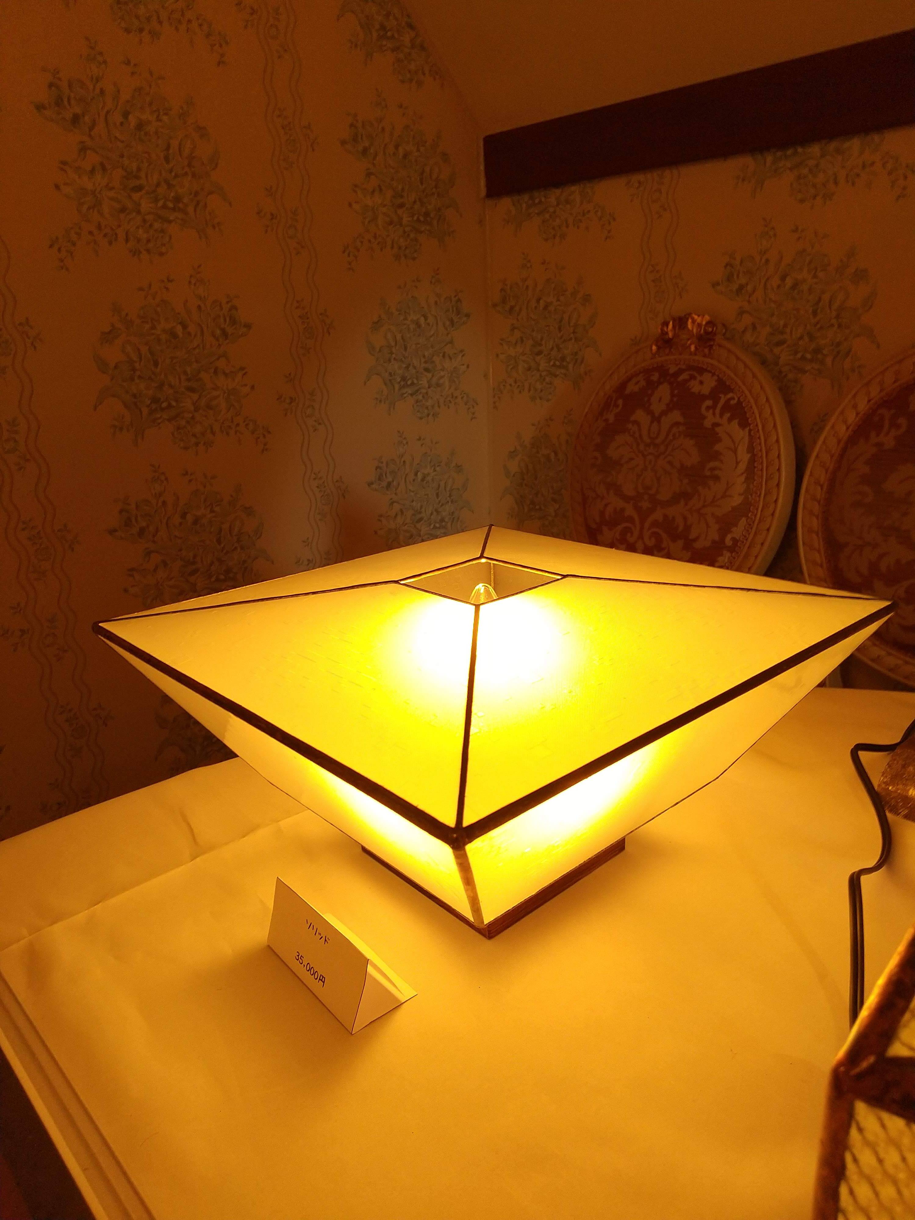 オレンジ色ドーム型ガラスペンダントライト 昭和レトロ オレンジ色の