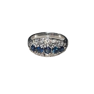 vintage silver ring set with rhinestone