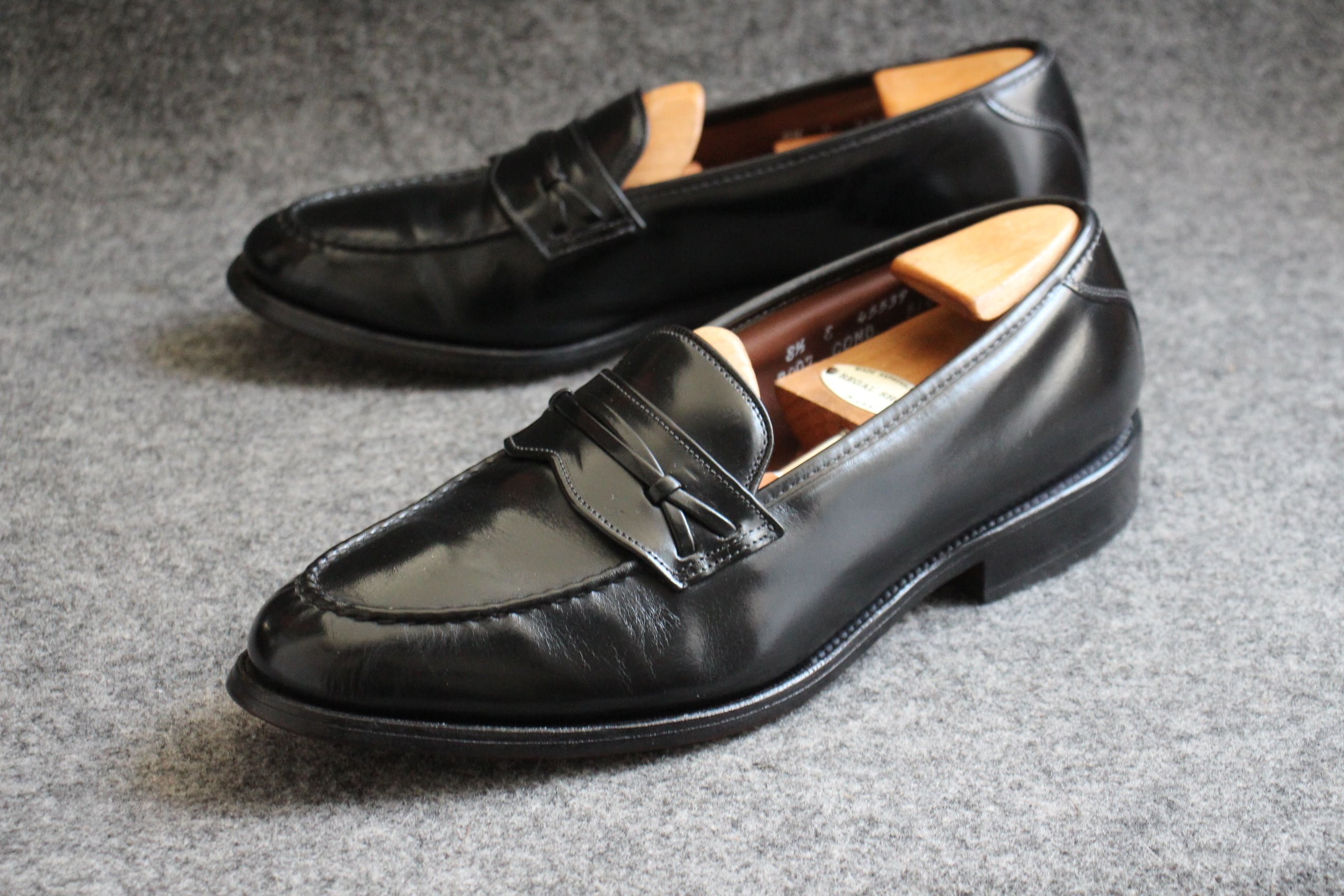 SUPER 8 SHOES