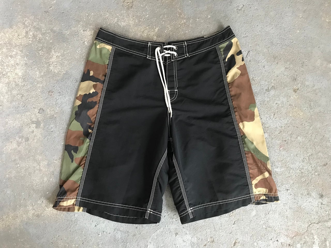 90s Stussy surf shorts MADE IN USA