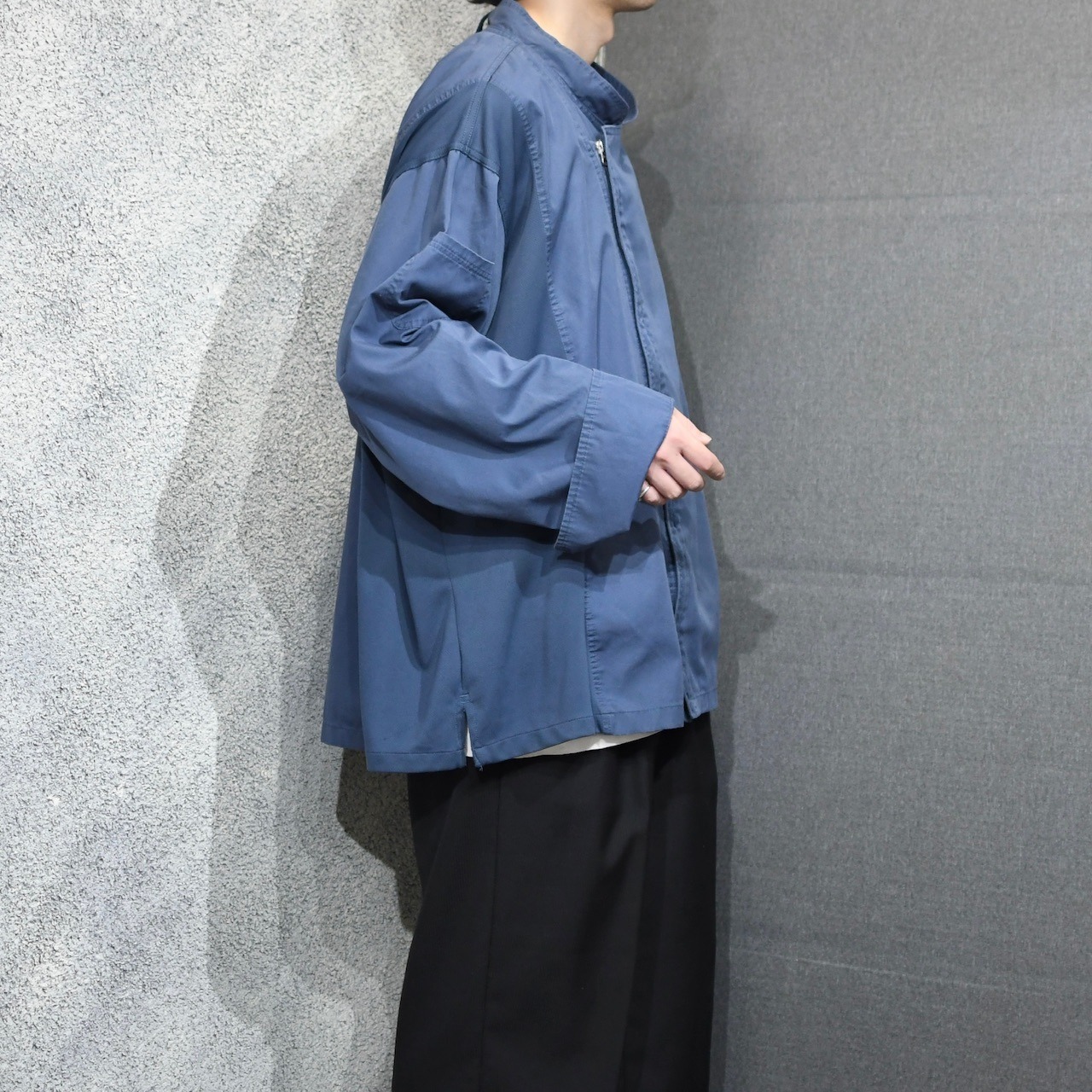 wide silhouette zip up design chef jacket