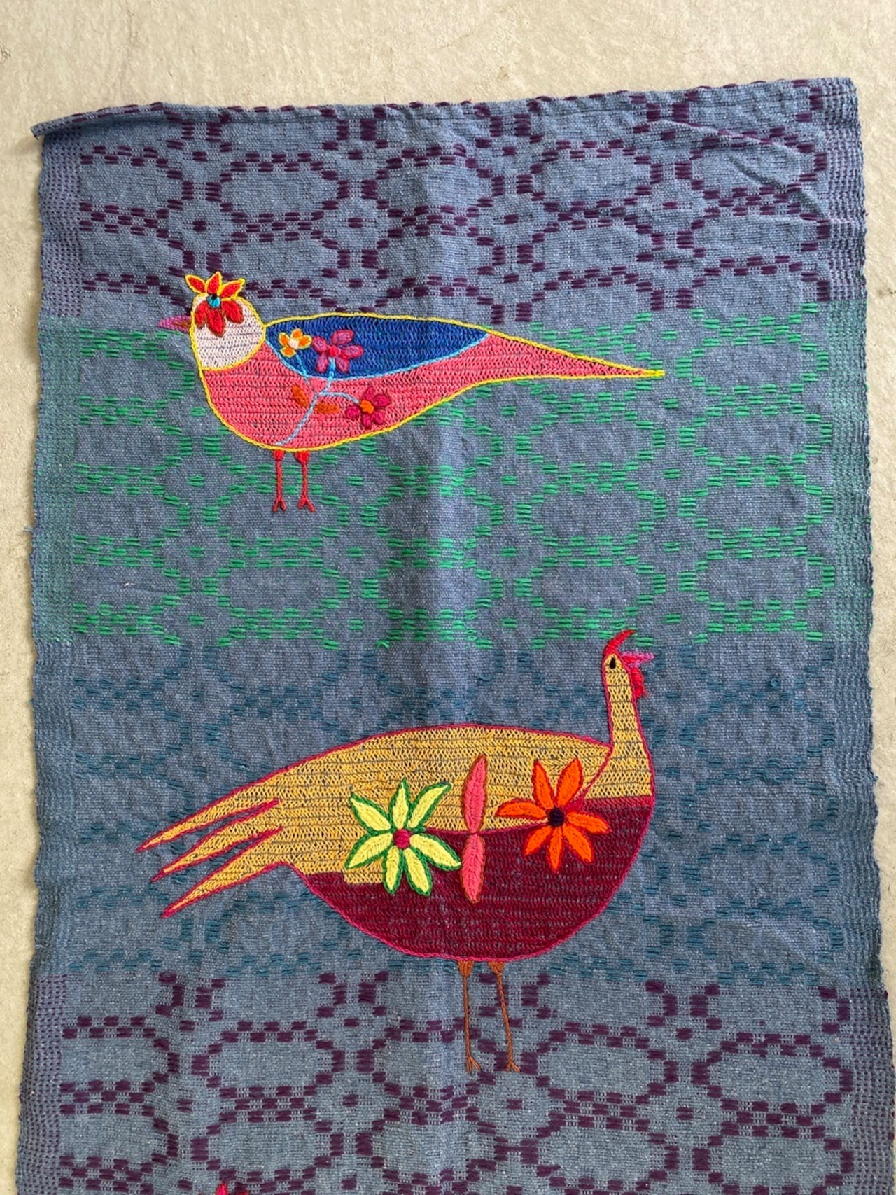 刺繍マルチカバー ロング大 ブルー 鳥と牛モチーフ